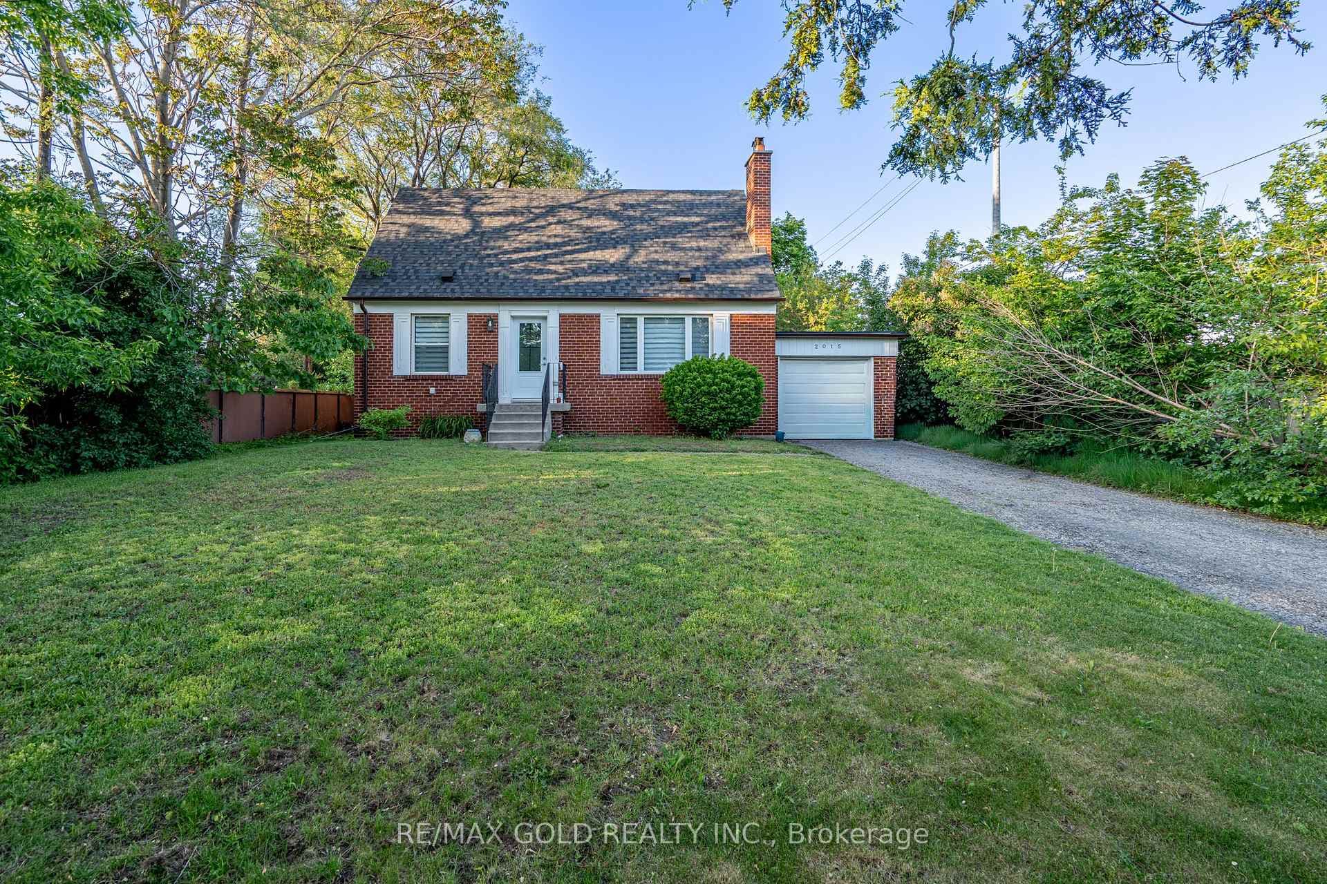 2015 Stanfield Road, Mississauga, ON L4Y 1R2 - Photo 1