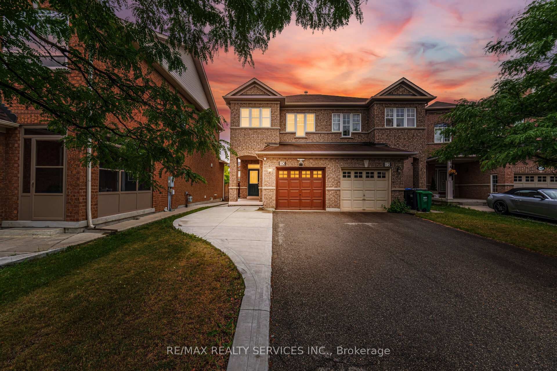 10 Deepcoral Court, Brampton, ON L6V 4P7 - Photo 1
