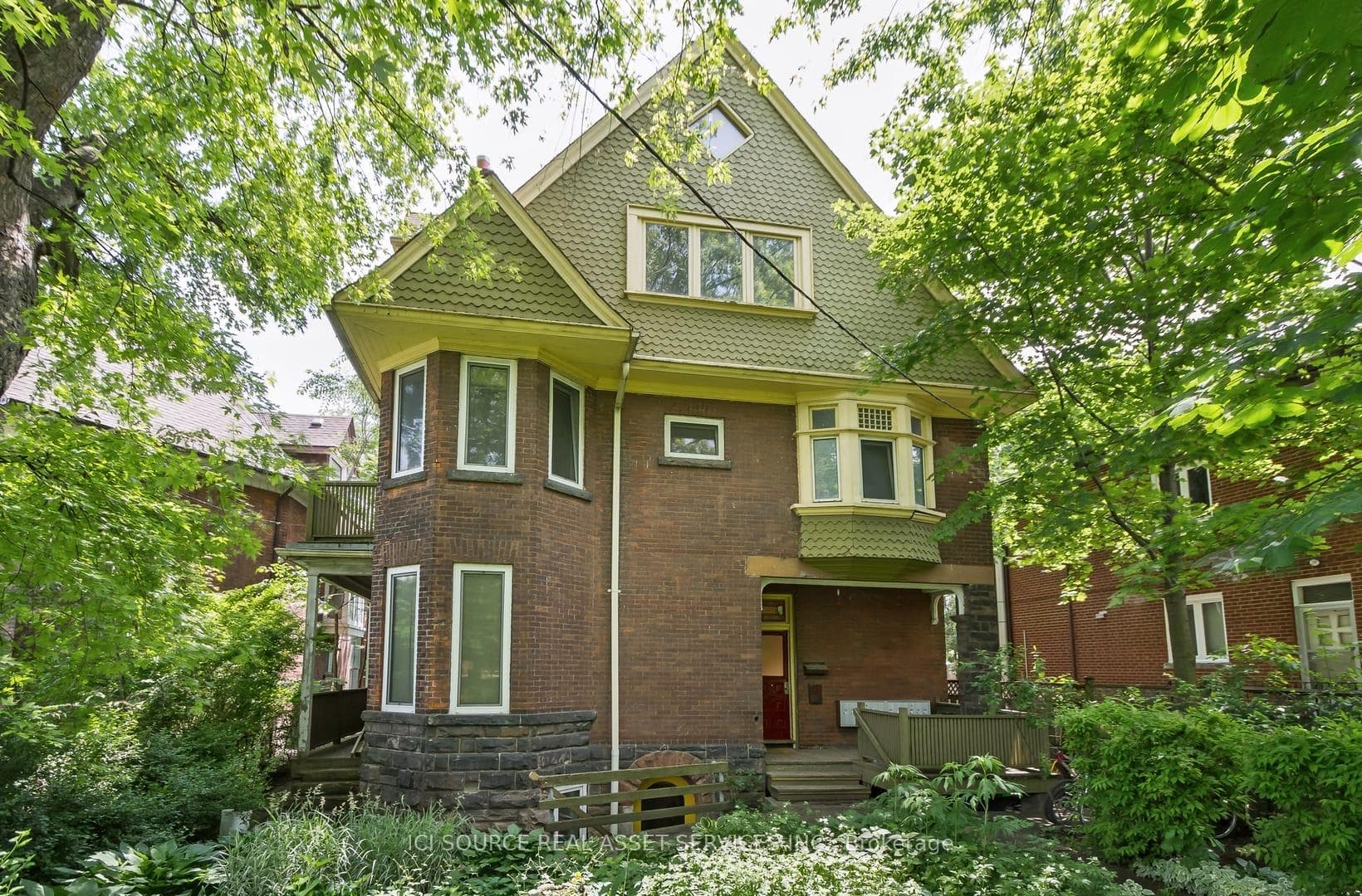 2 Bellwoods Park Unit 5, Downtown Toronto / Waterfront, ON M6J 1S4 - Photo 1