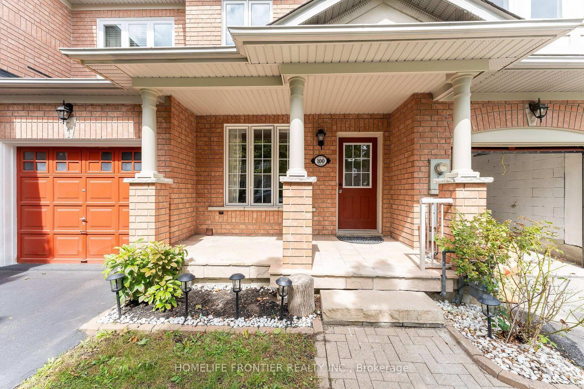 100 Selkirk Drive, Richmond Hill, ON L4B 4S4 - Photo 1