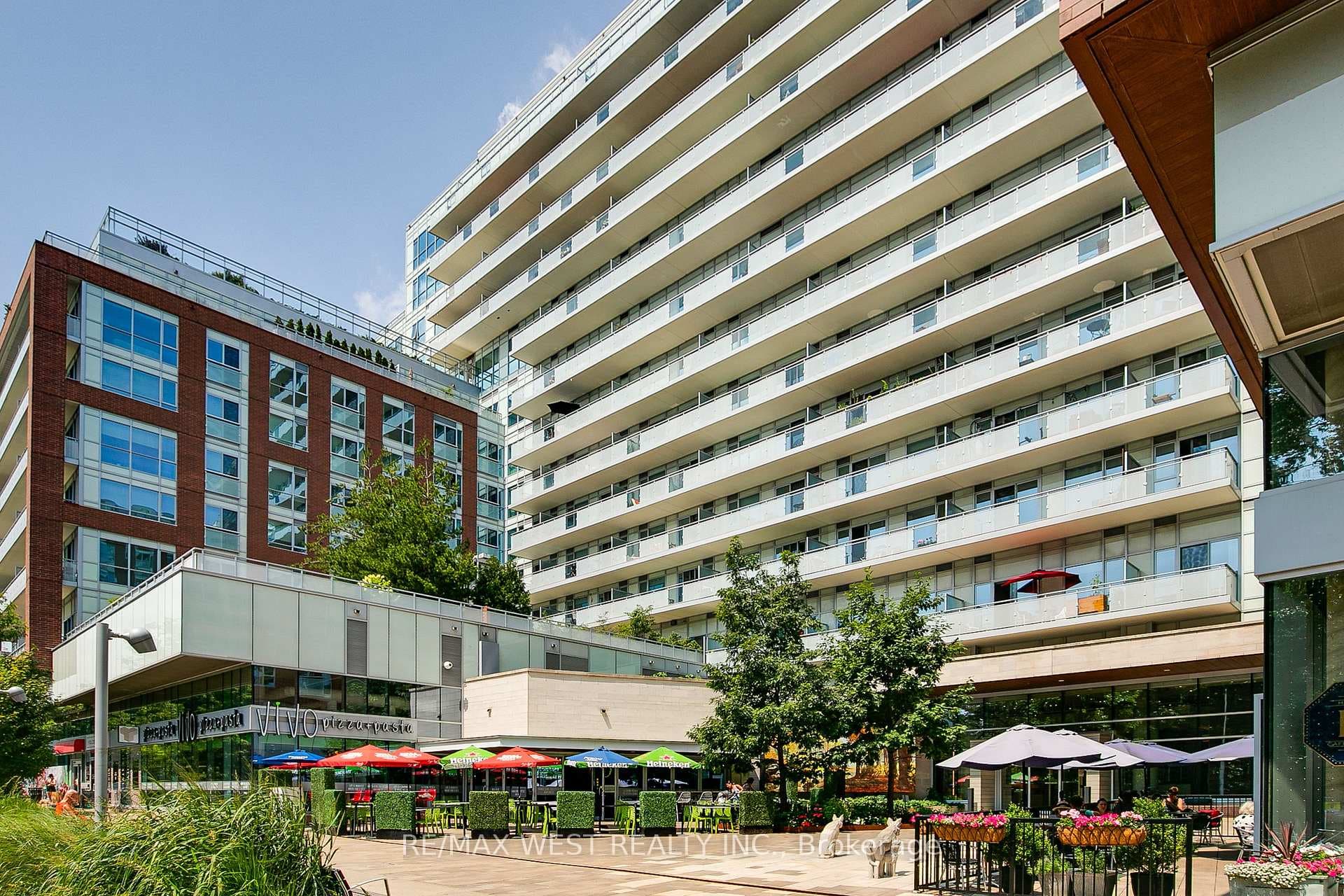 1830 Bloor Street Unit 411, Toronto W02