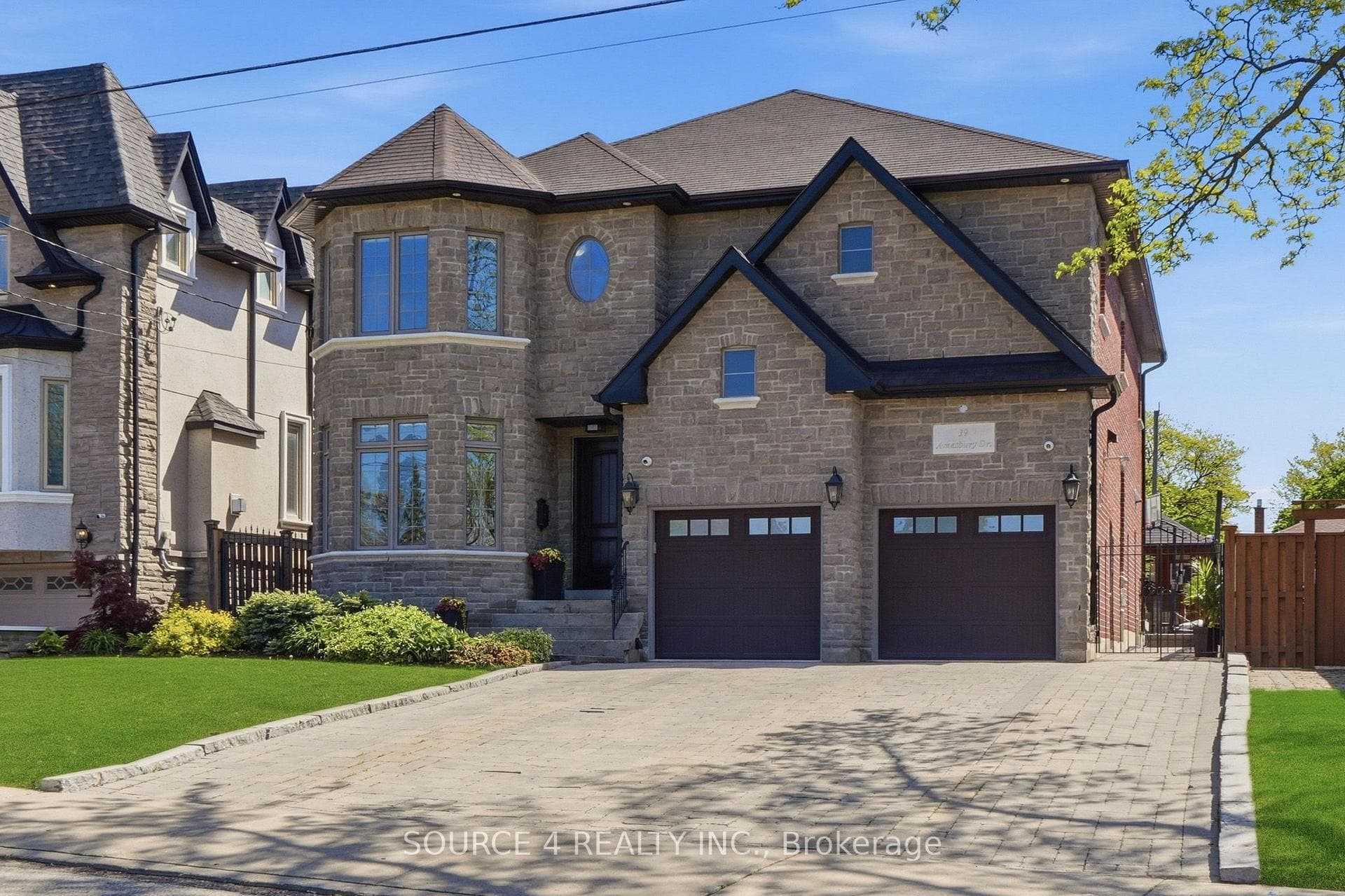 39 Amesbury Drive, York / Weston, ON M6M 4H5 - Photo 1