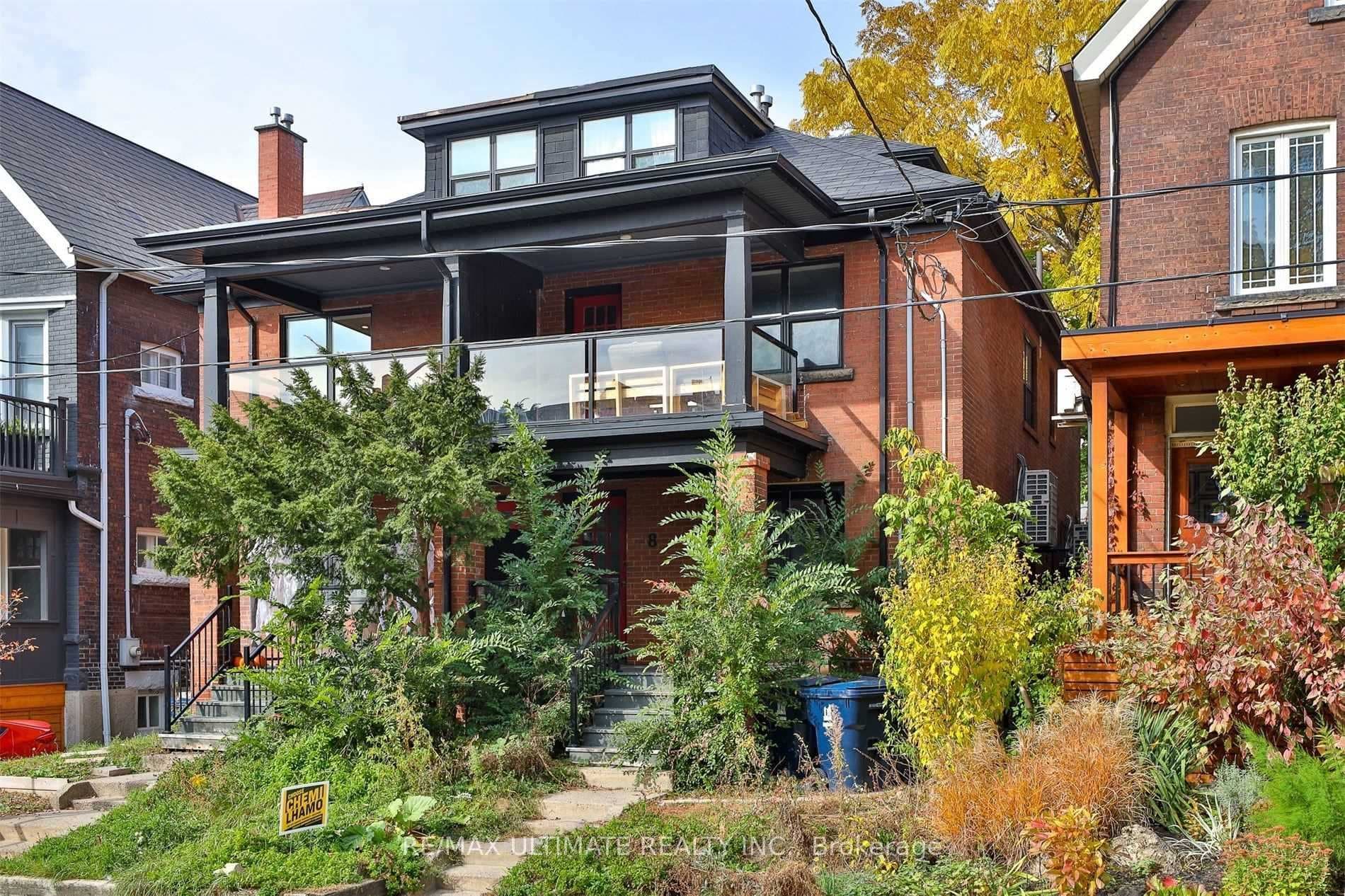 8 Grafton Avenue, High Park / Junction / Roncesvalles, ON M6R 1C4 - Photo 1