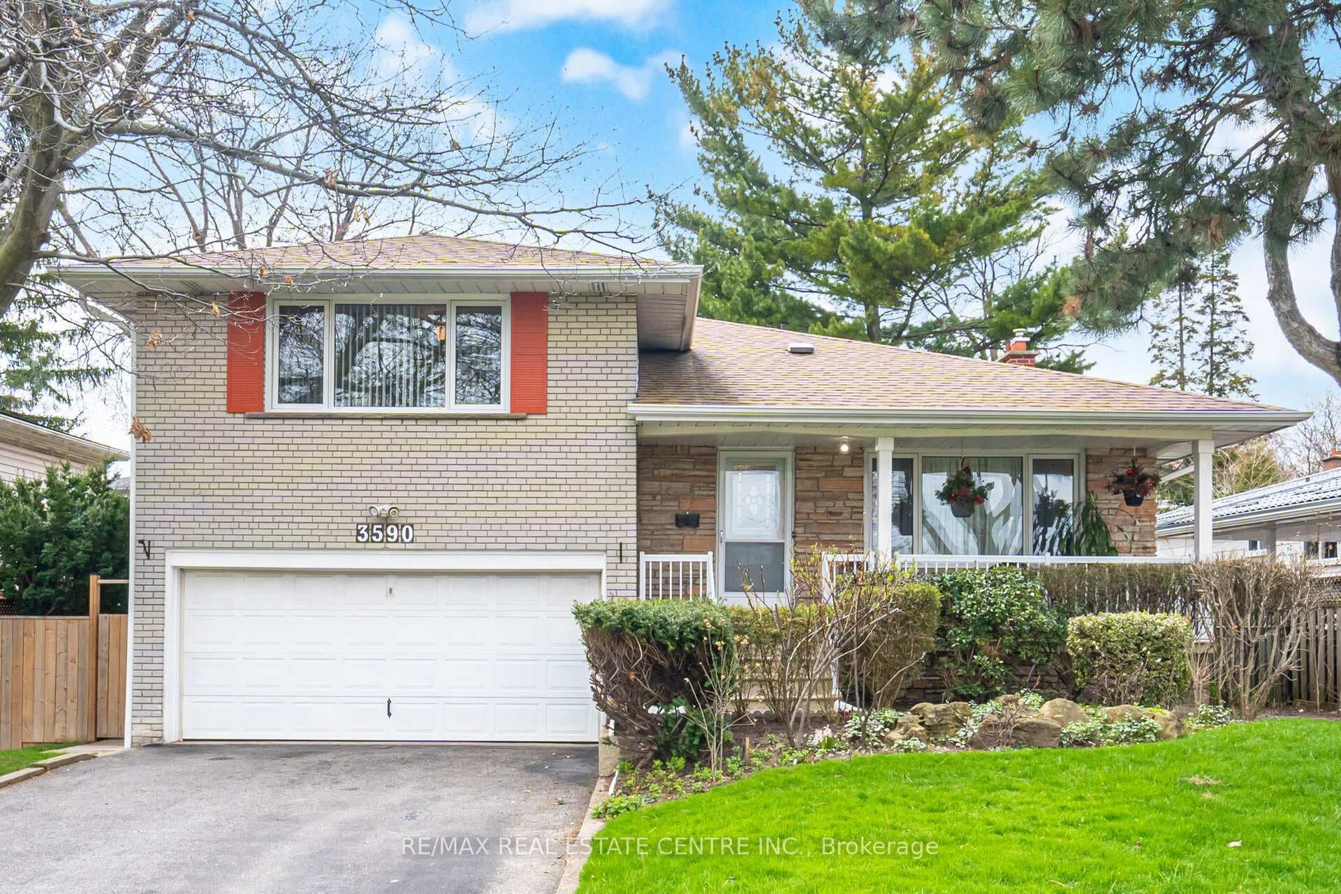 3590 Fieldgate Drive, Mississauga, ON L4X 2J7 - Photo 1