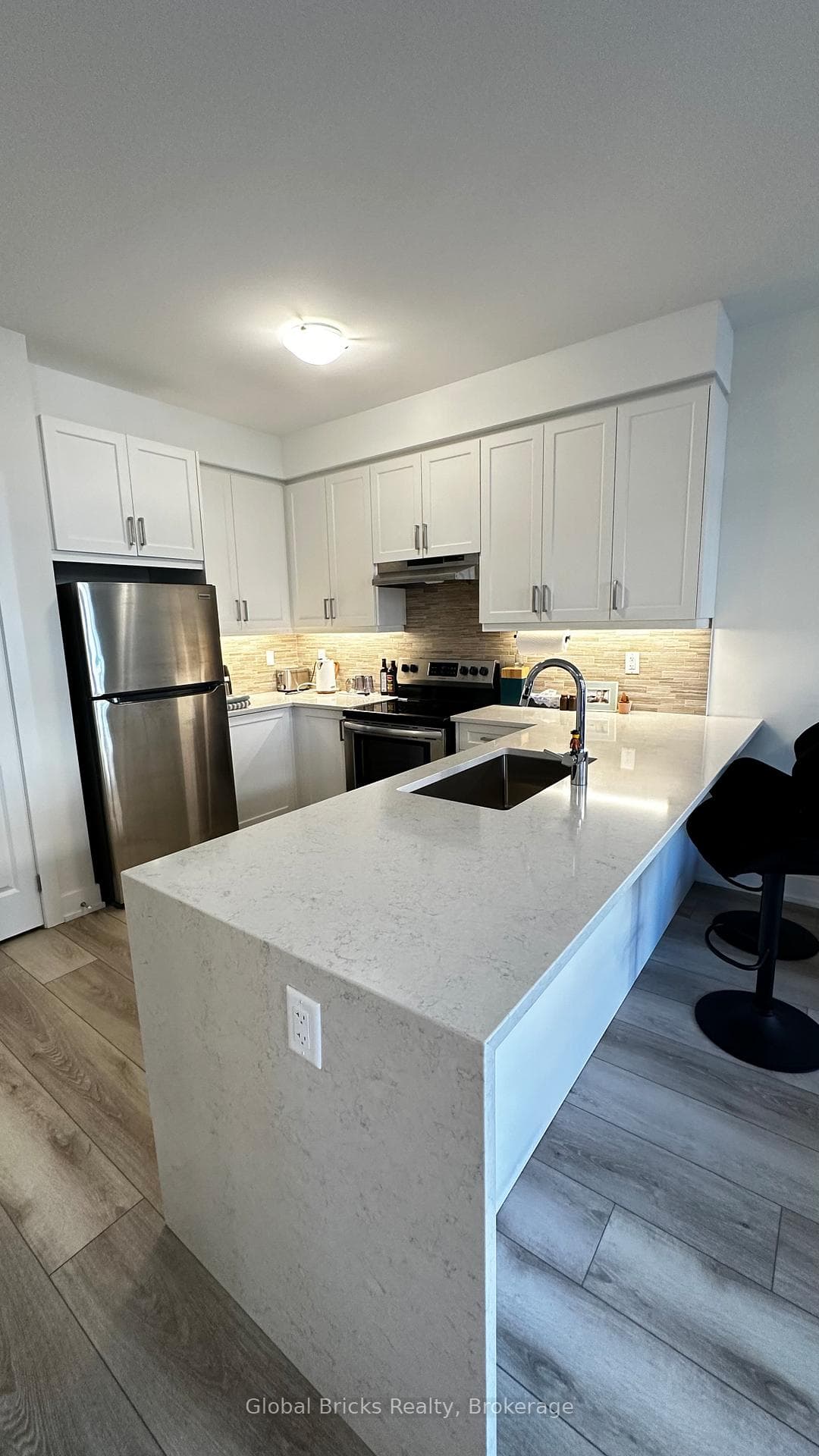 2 Phelps Lane Unit 9, Richmond Hill, ON L4E 1J4 - Photo 1