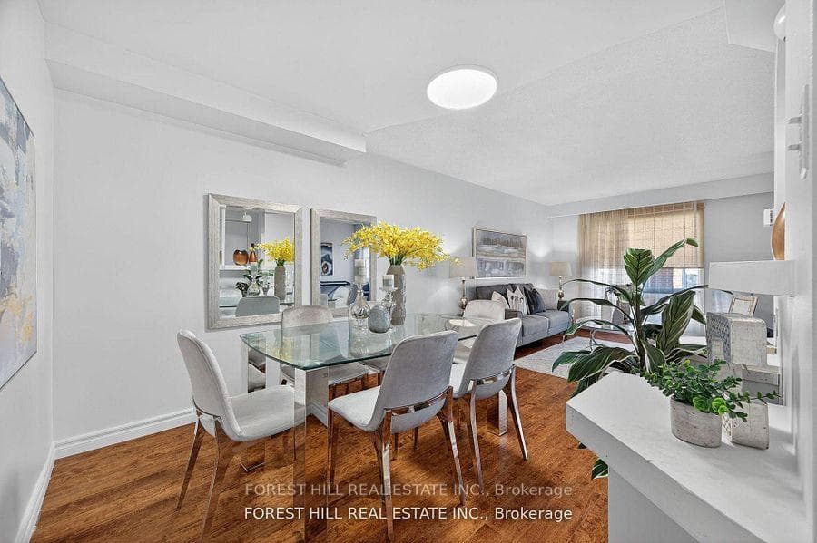 38 Carnival Court, Thornhill / Willowdale, ON M2R 3T8 - Photo 1
