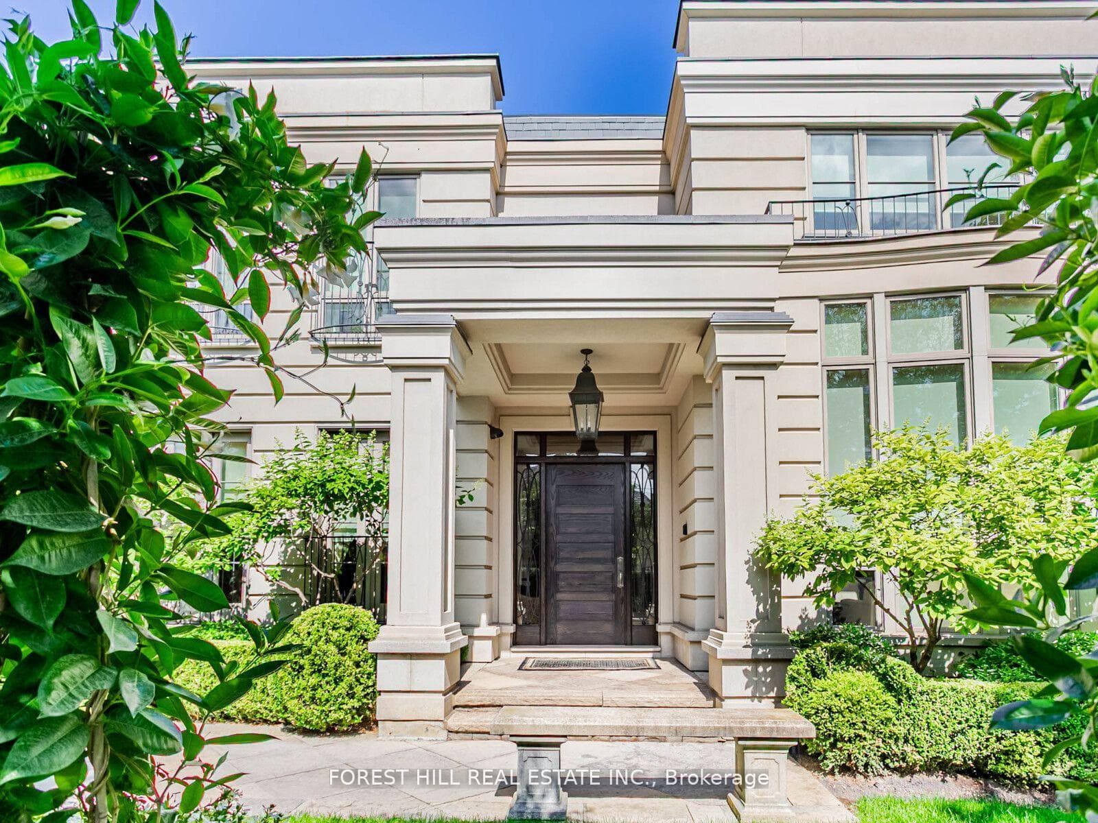 7 Cedarwood Avenue, Bridle Path / York Mills / Hoggs Hollow, ON M2L 1L7 - Photo 1