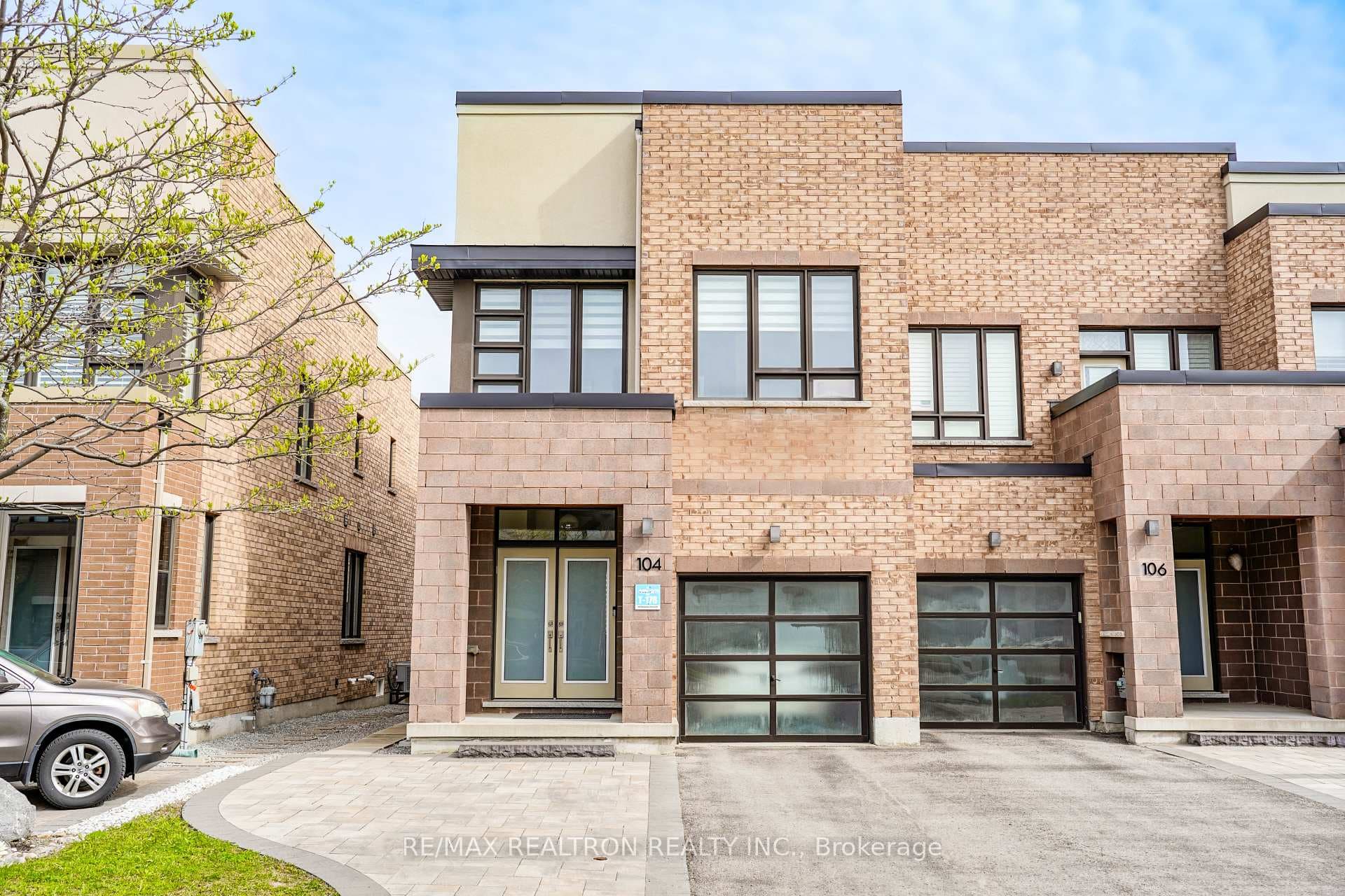 104 Denarius Crescent, Richmond Hill