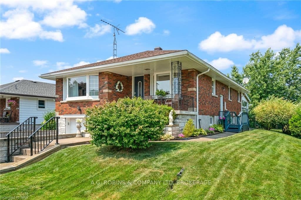 37 SOUTH Crescent, Port Colborne, ON L3K 2X8 - Photo 1