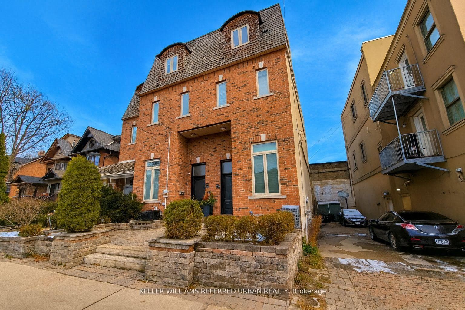 287 Kingswood Road, The Beaches / Upper Beaches, ON M4E 3N8 - Photo 1