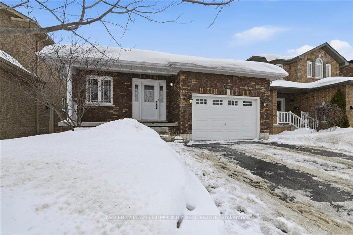 210 Chandler Crescent, Peterborough