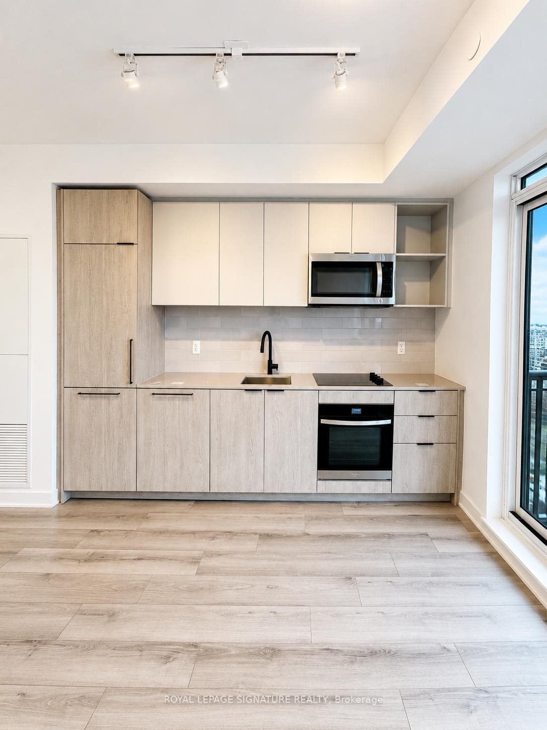 1185 Dupont Street Unit 1511, Bloor West Village / Swansea, ON M6H 0G5 - Photo 1