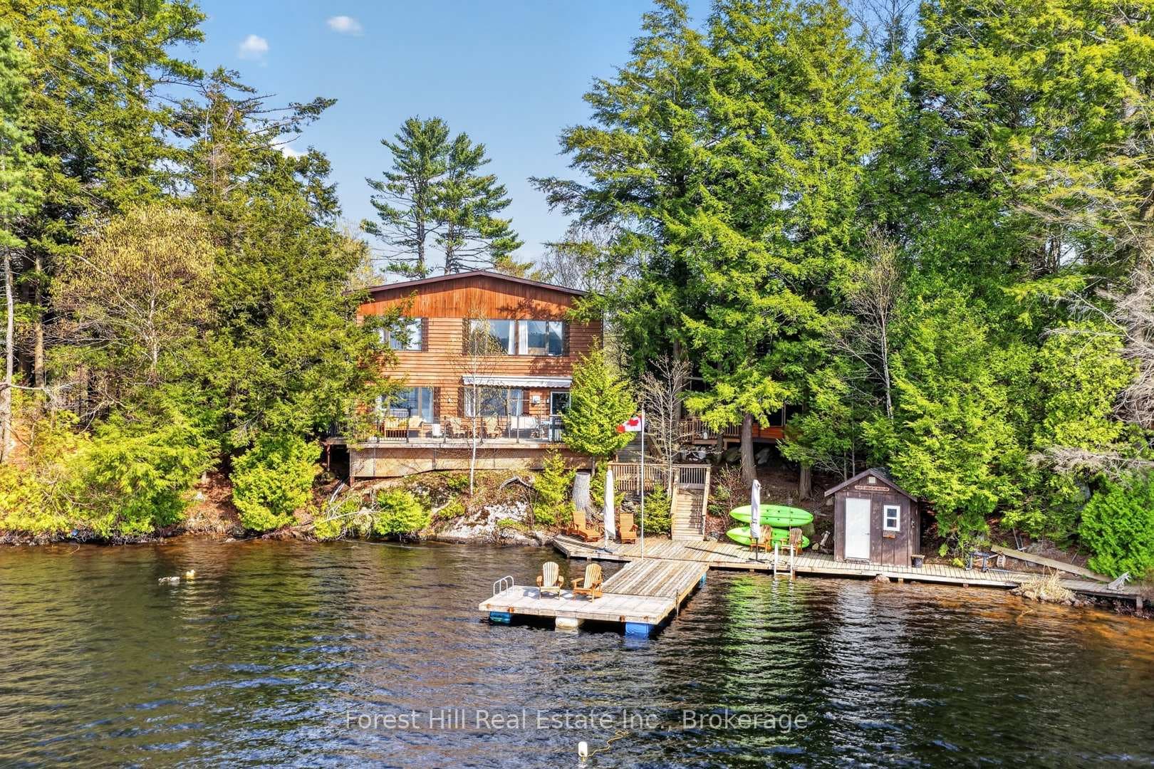 3611 Livingstone Lake Road, Algonquin Highlands