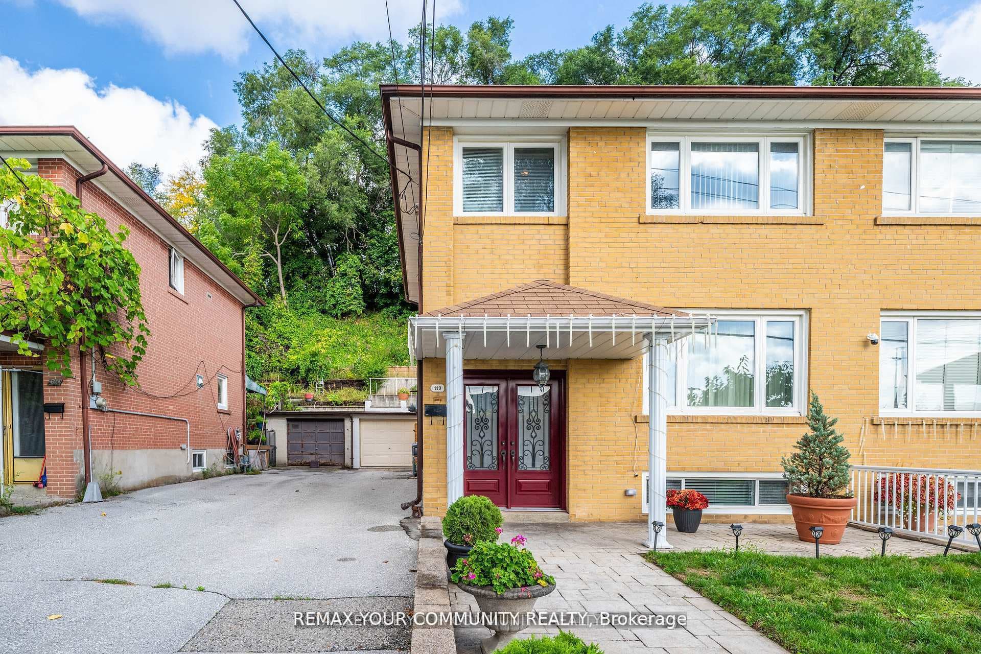 119 Dalrymple Drive, Keelesdale / Eglinton West, ON M6N 4S2 - Photo 1