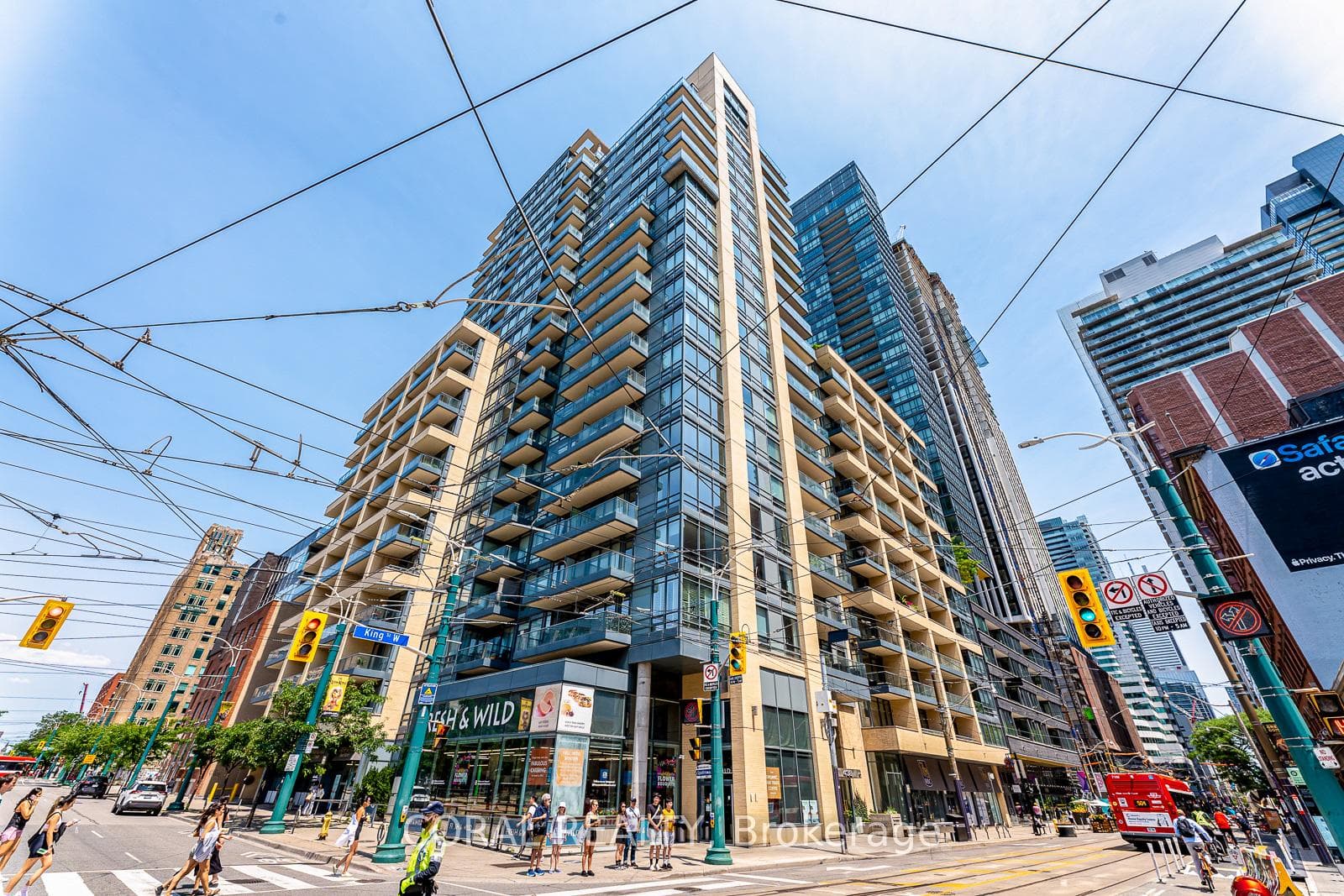 438 King Street Unit 1009, Downtown Toronto / Waterfront, ON M5V 3T9 - Photo 1
