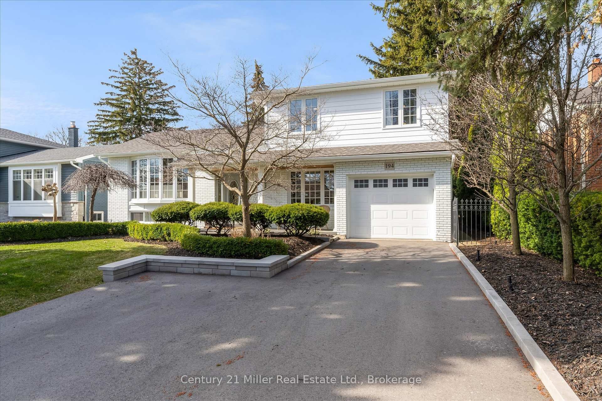 194 SOLINGATE Drive, Oakville