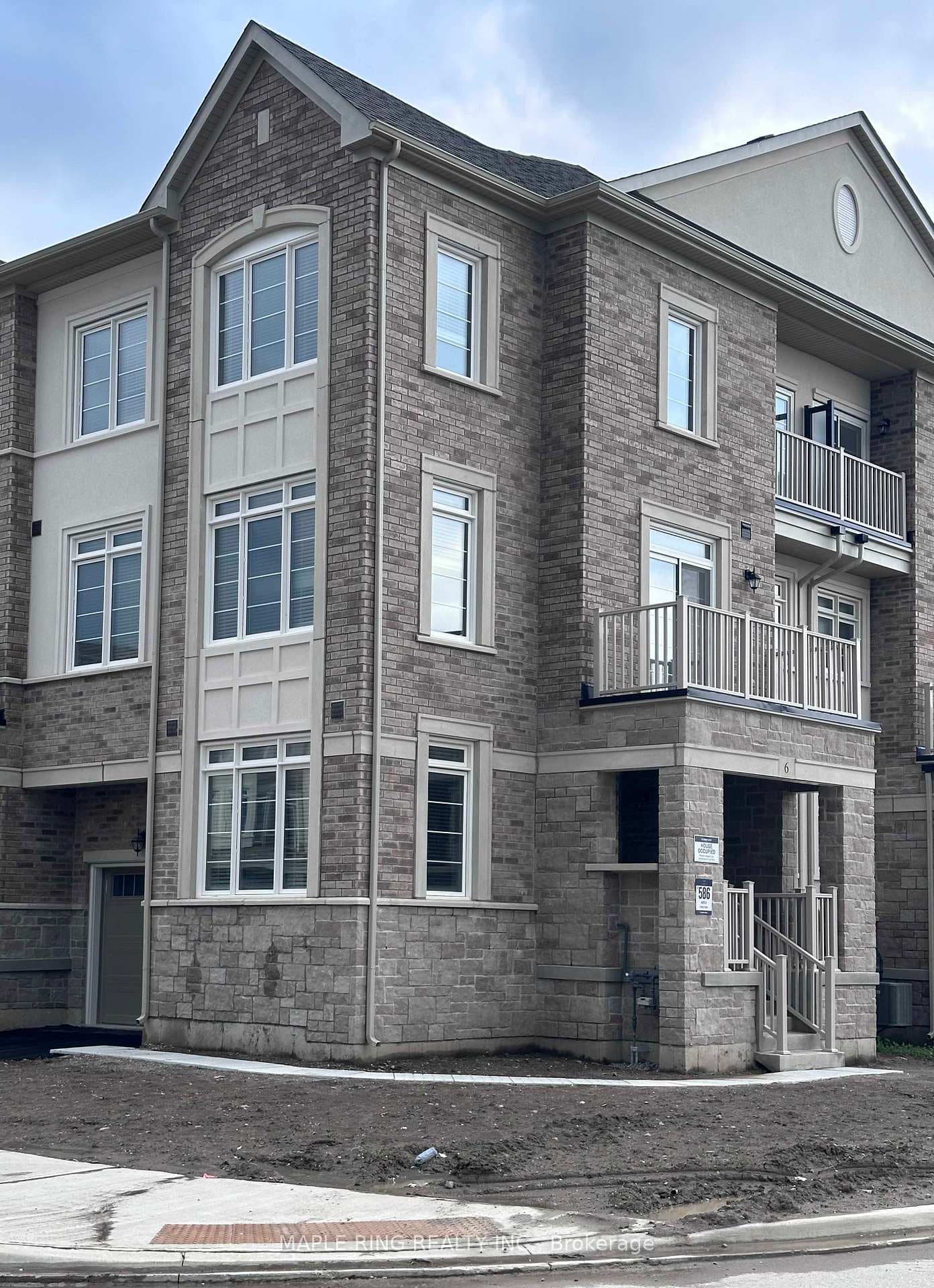 6 Paisley Drive, Bradford West Gwillimbury
