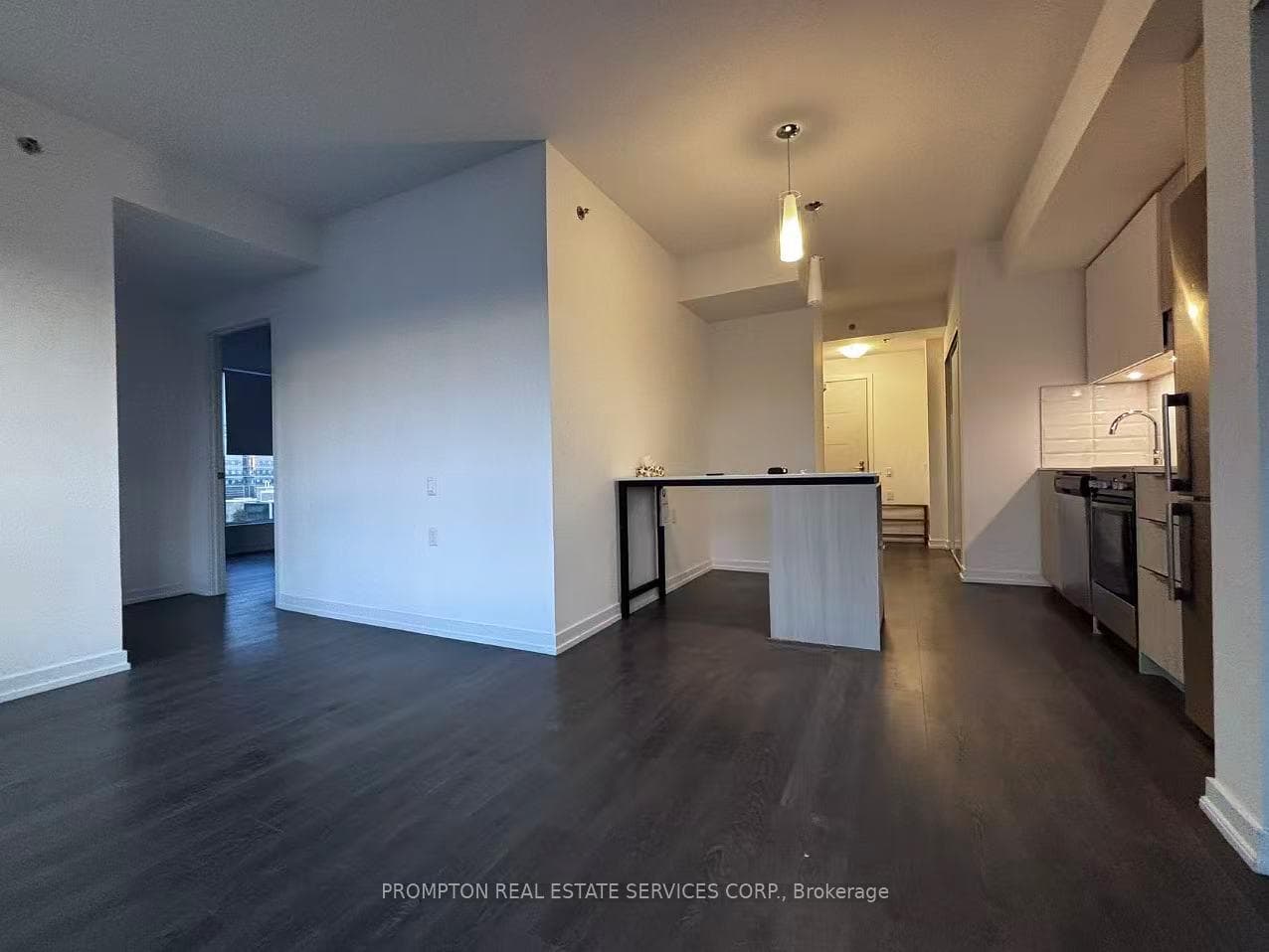 203 College Street Unit 906, Downtown Toronto / Waterfront, ON M5T 1P9 - Photo 1