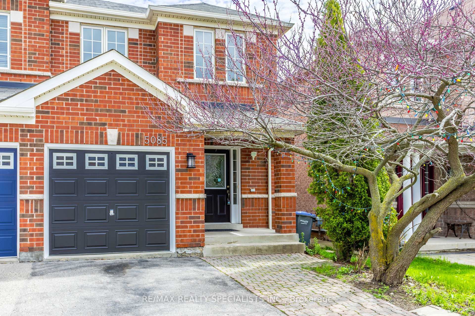 5085 Churchill Meadows Boulevard, Mississauga, ON L5M 8A1 - Photo 1