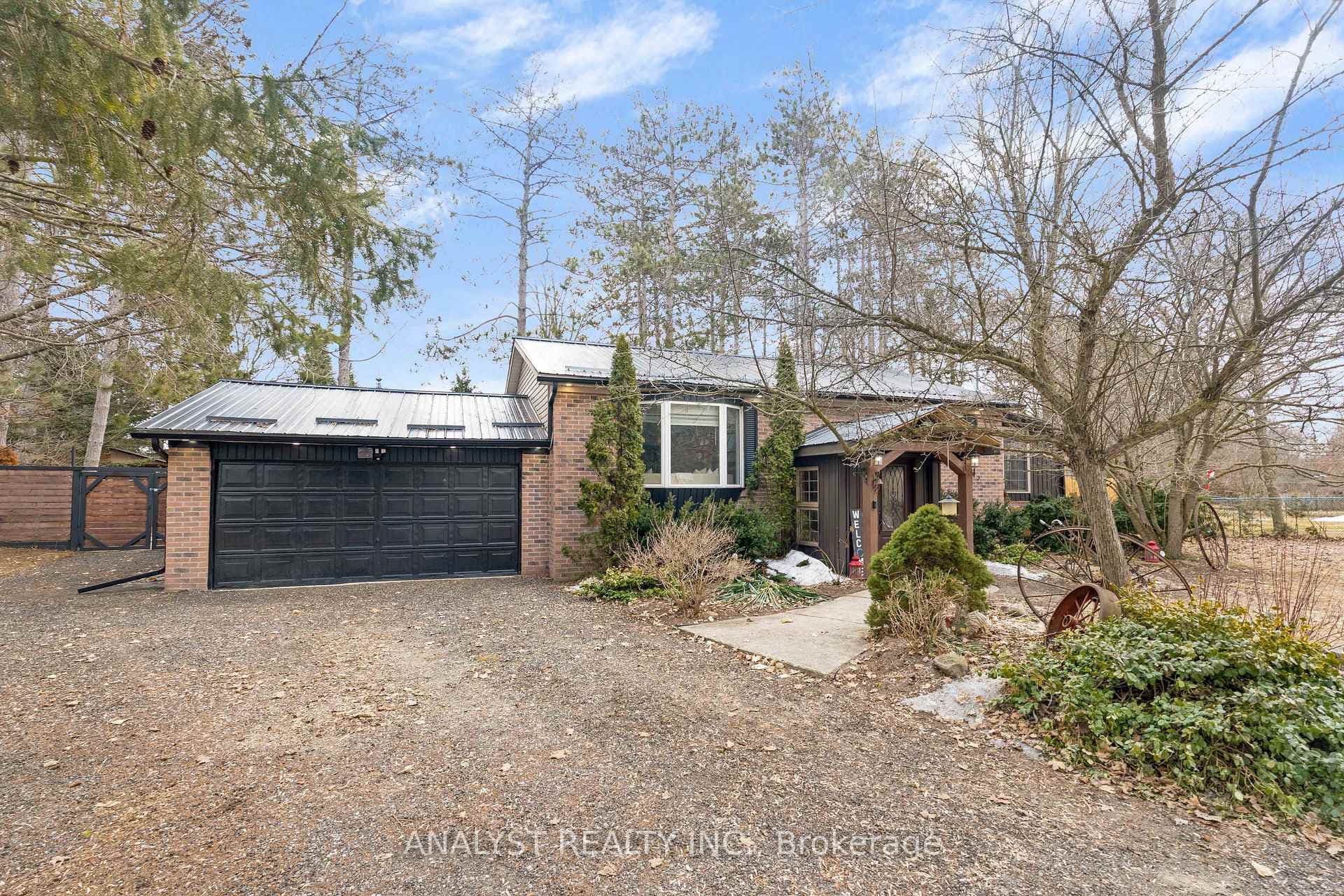 19 Pine Park Boulevard, Adjala-Tosorontio