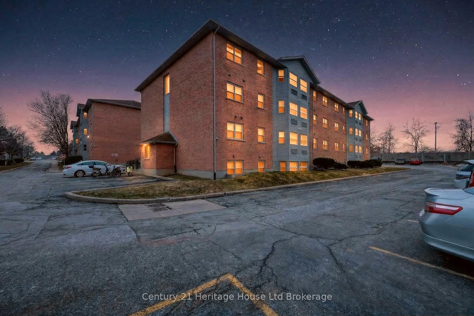 64 Hiawatha Road Unit 35, Woodstock, ON N4T 1P4 - Photo 1