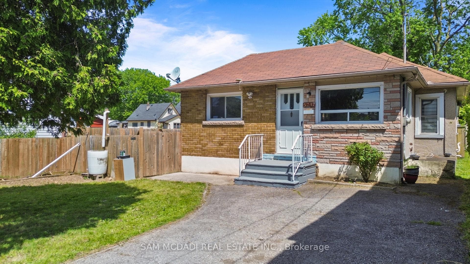 5717 Dunn Street, Niagara Falls