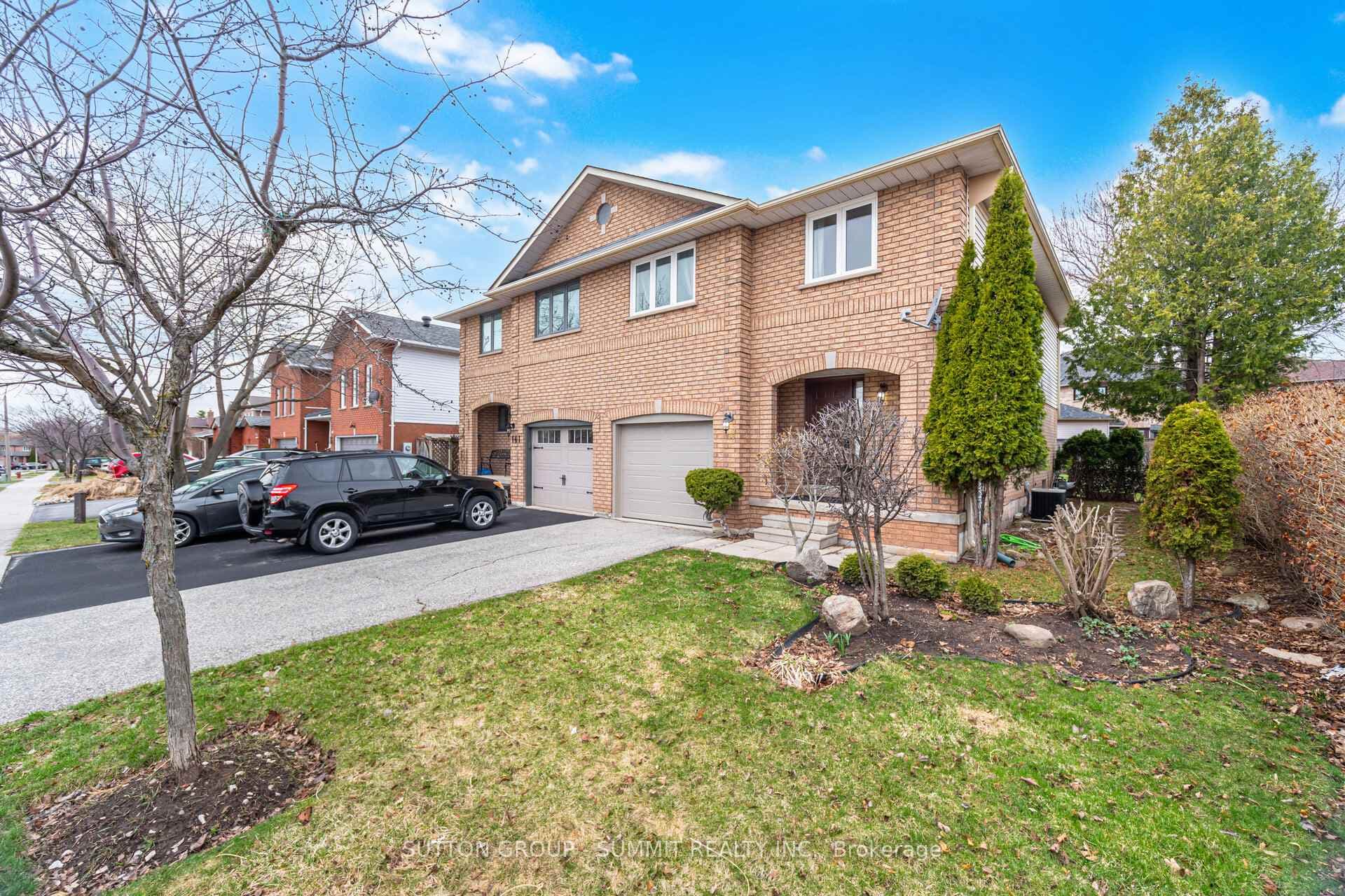 139 GENESEE Drive, Oakville, ON L6H 5Z3 - Photo 1