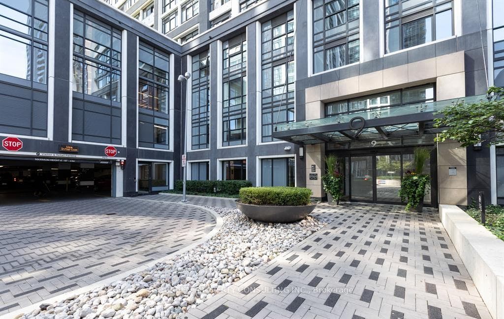 9 Mabelle Avenue Unit 3316, Etobicoke (Islington / Rexdale), ON M9A 0E1 - Photo 1