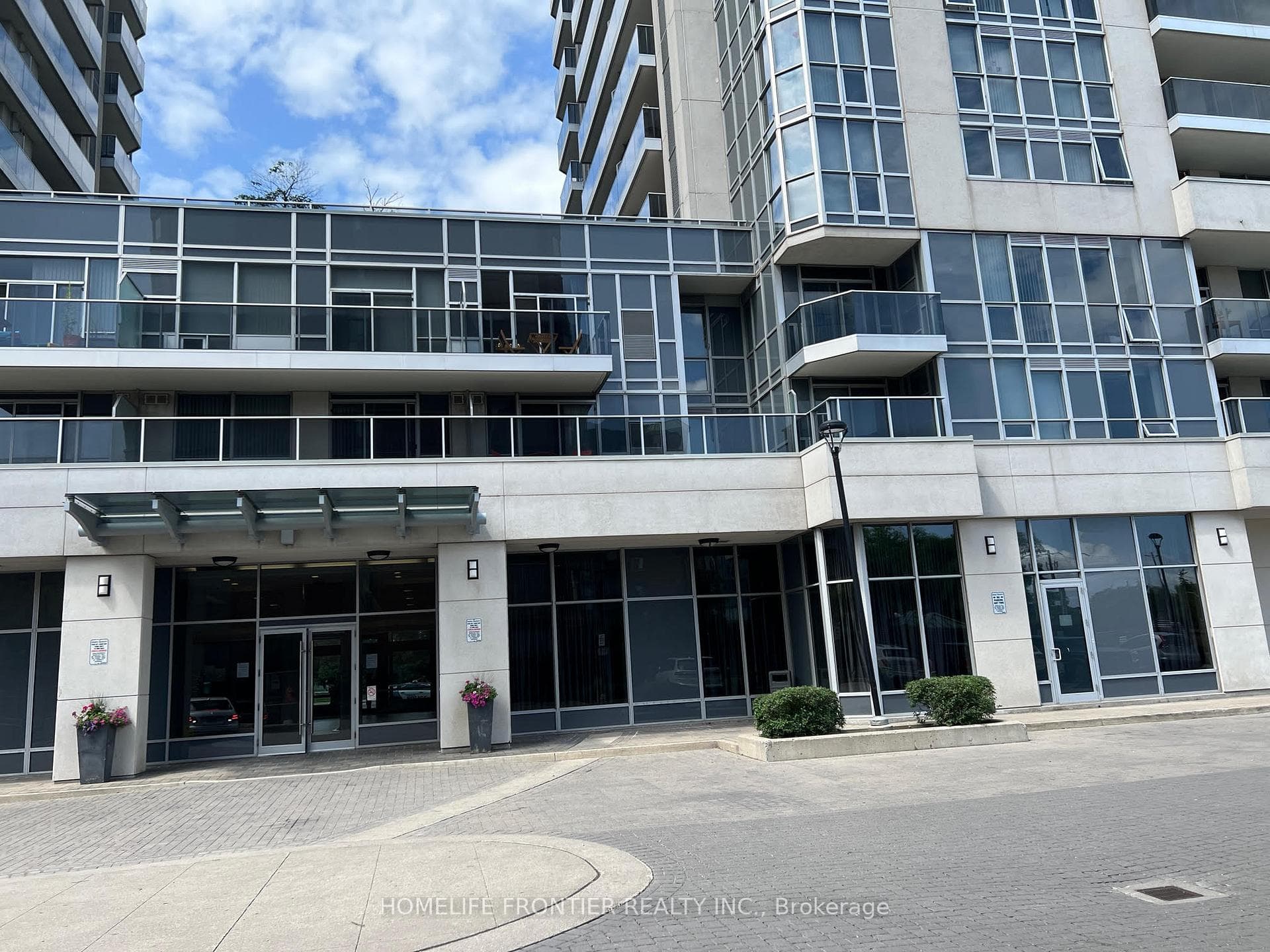 5793 Yonge Street Unit 2302, Willowdale / Newtonbrook, ON M2M 0A9 - Photo 1
