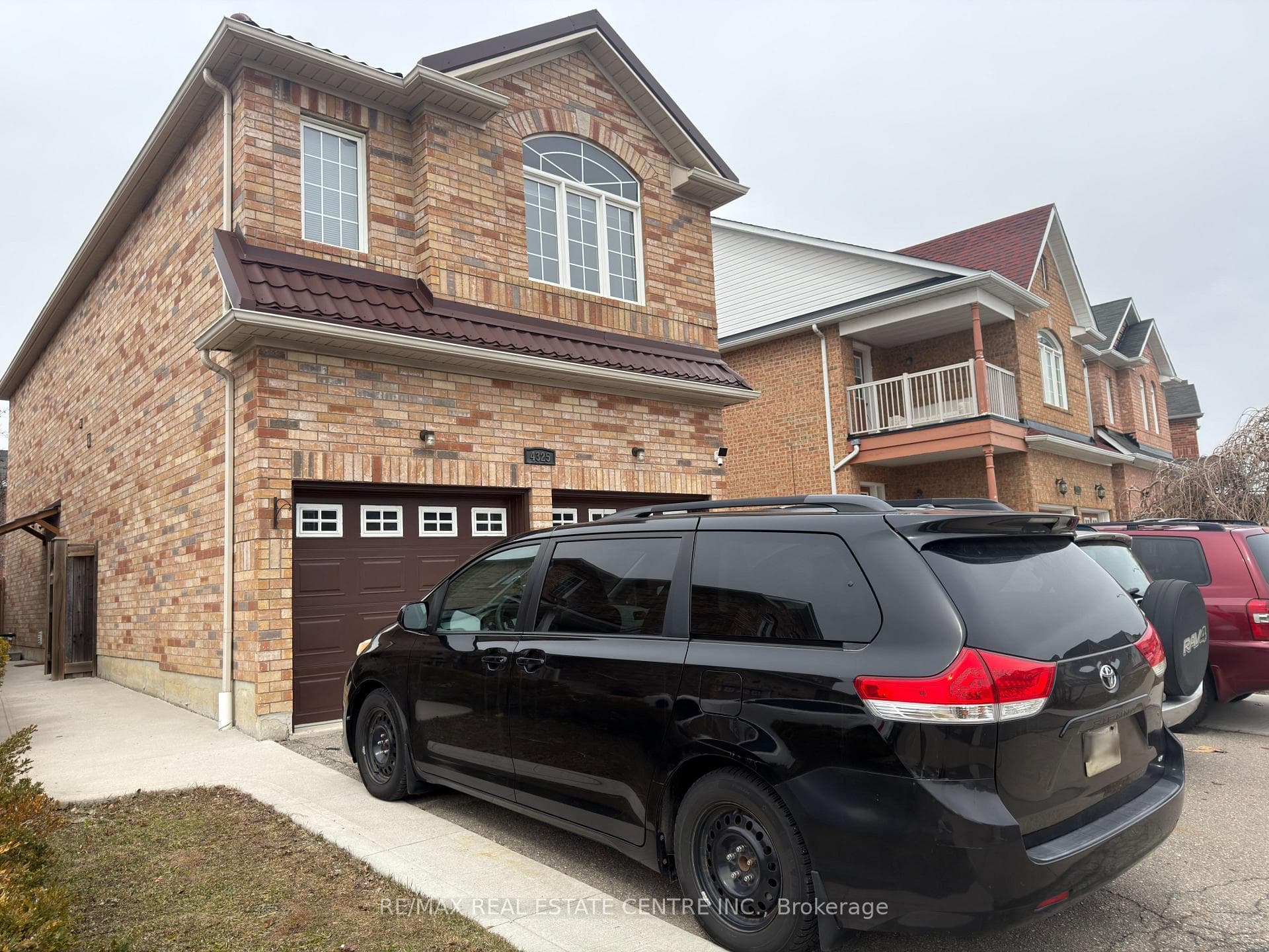 4325 Guildwood Way N/A, Mississauga, ON L5R 0A7 - Photo 1