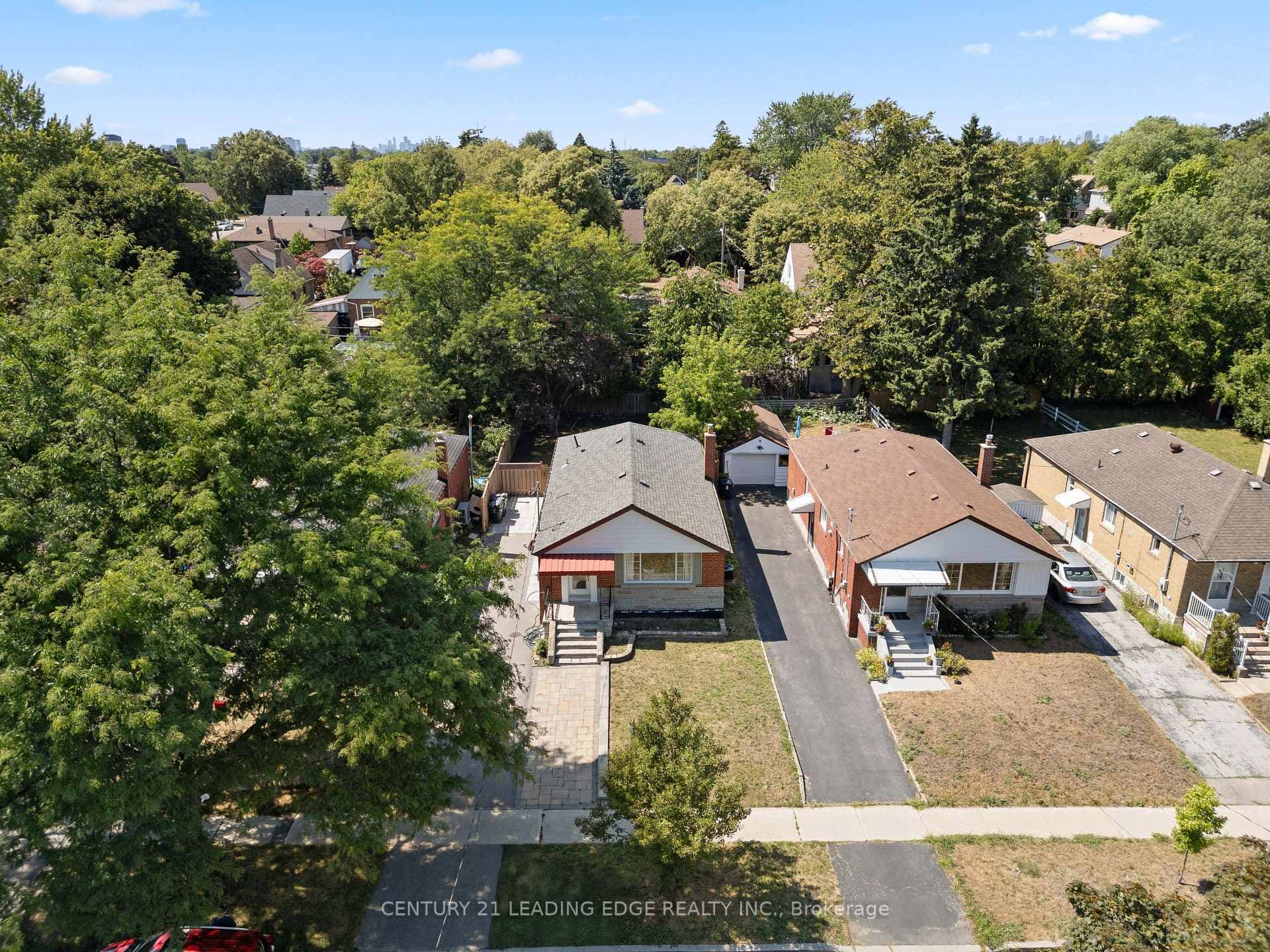 88 Canlish Road, Dorset Park / Kennedy Park, ON M1P 1S9 - Photo 1