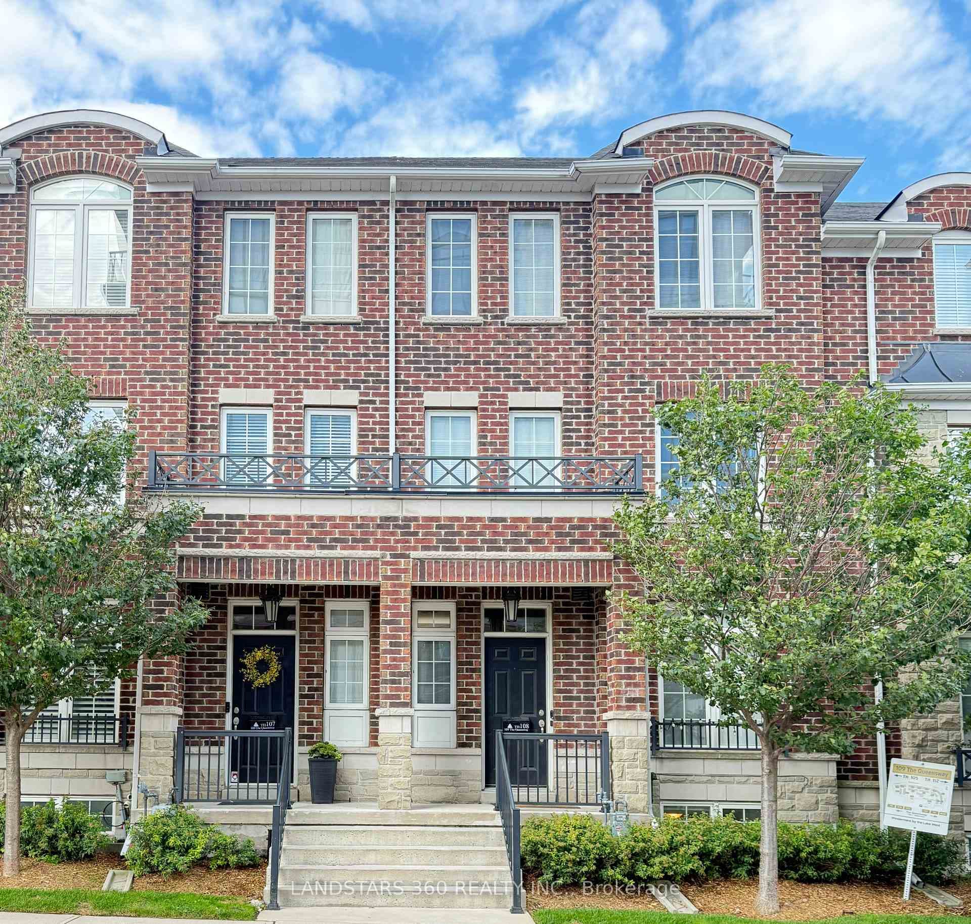 109 The Queensway N/A Unit #108, High Park / Junction / Roncesvalles, ON M6S 5B6 - Photo 1