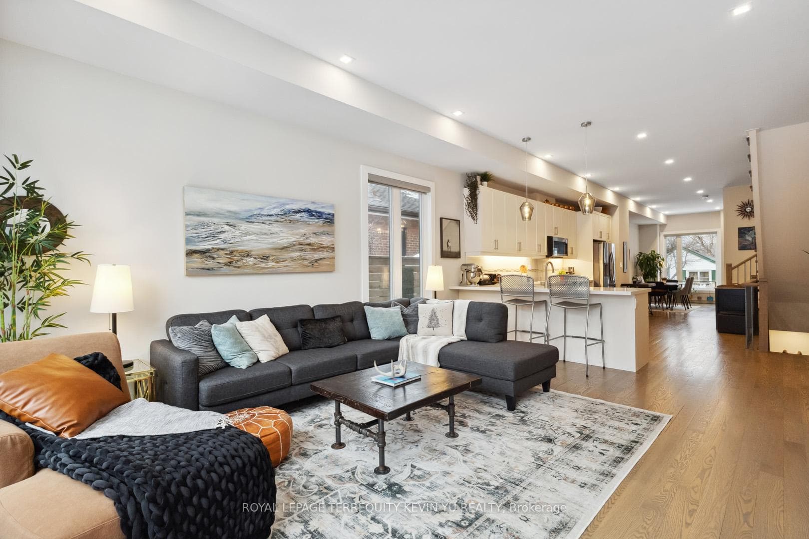 33A Medford Avenue, Birch Cliff / Cliffside, ON M1L 4G1 - Photo 1