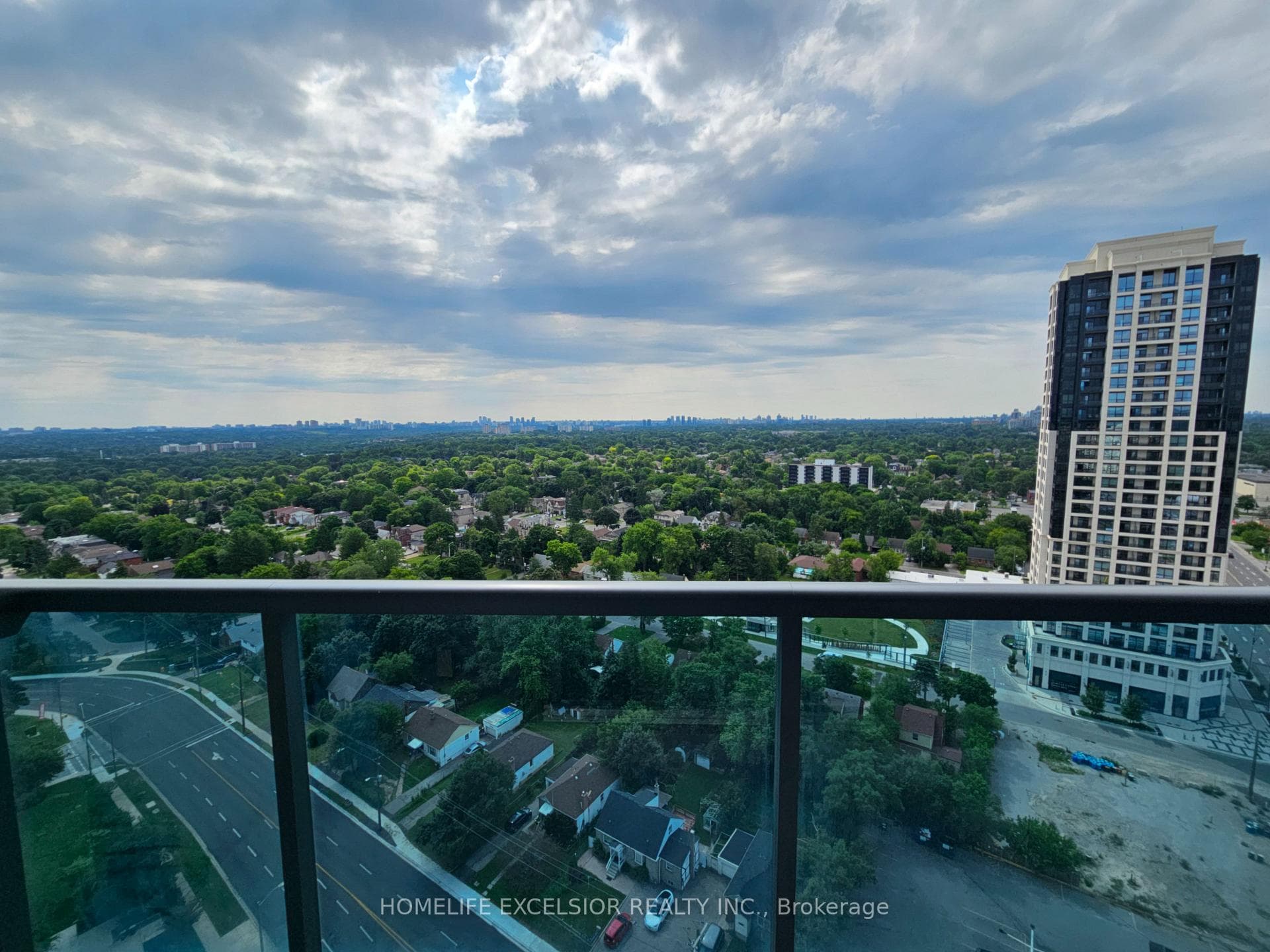 7161 Yonge Street Unit 2027, Markham
