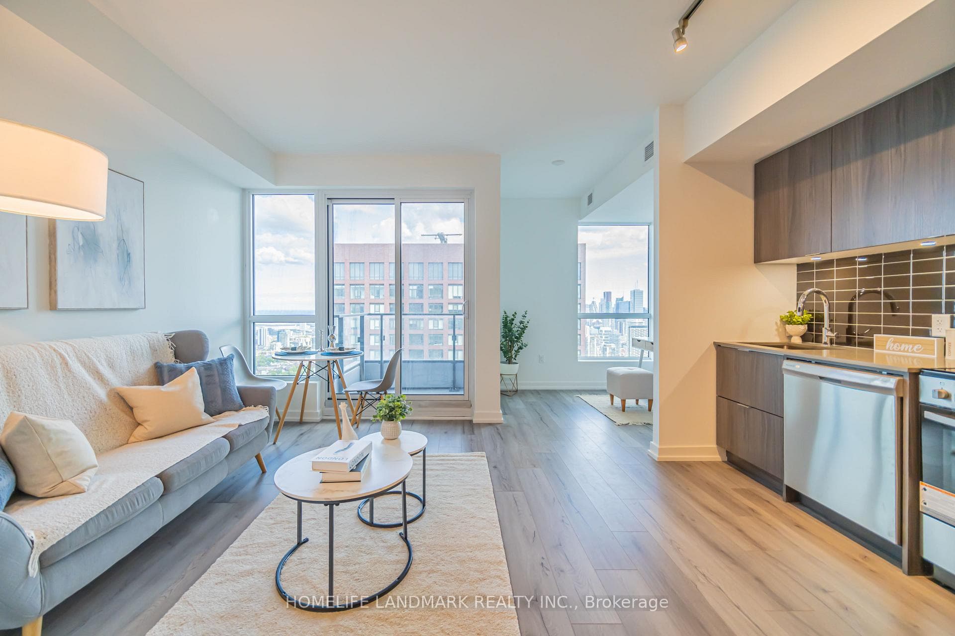 395 Bloor Street Unit 5001, Regent Park / Cabbagetown / St. James Town, ON M4W 0B4 - Photo 1