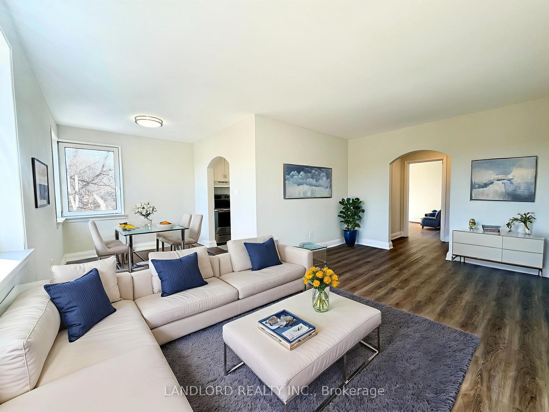 36 Wood Glen Road Unit 201, Birch Cliff / Cliffside, ON M1N 2V9 - Photo 1