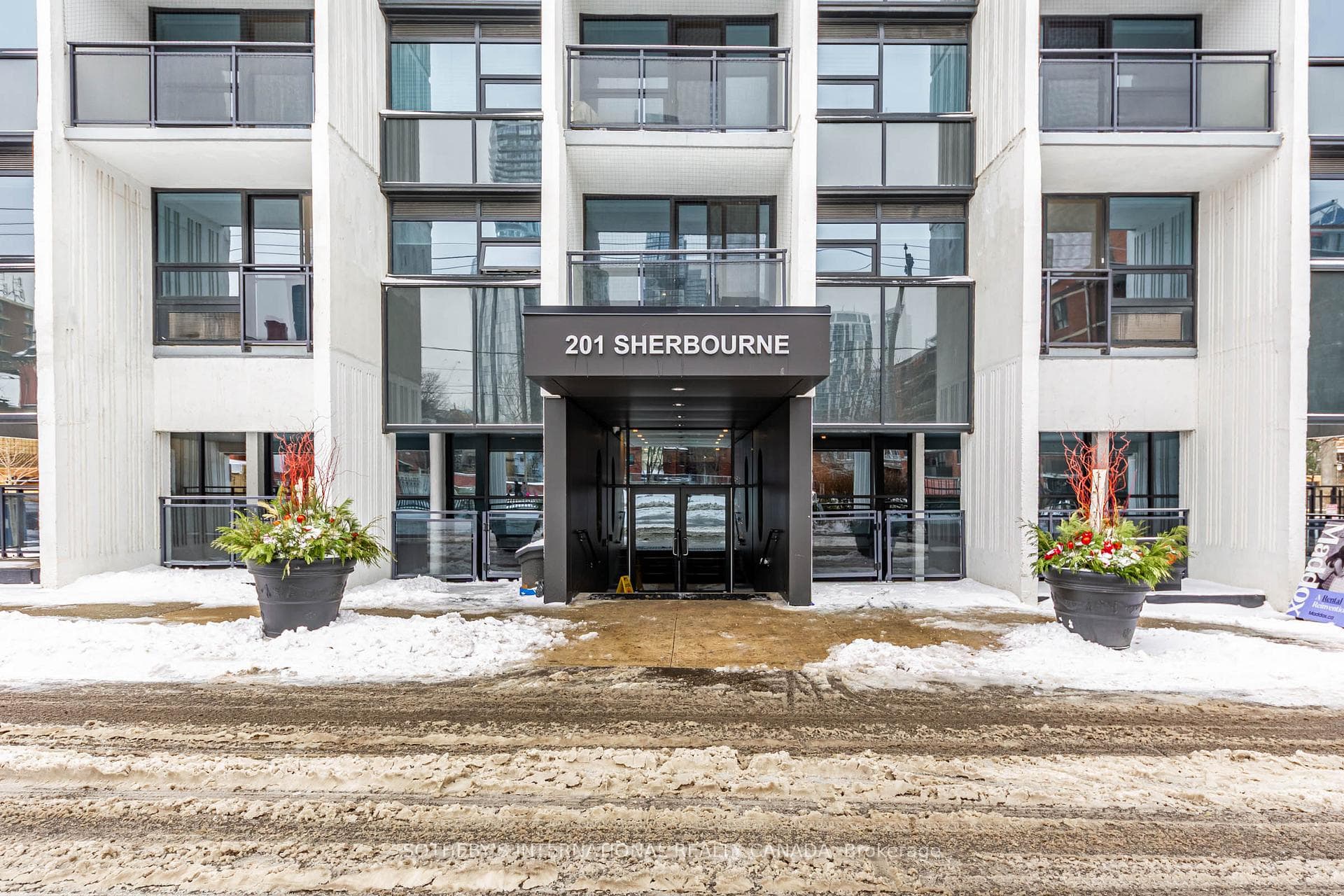 191 Sherbourne Street Unit 821, Regent Park / Cabbagetown / St. James Town, ON M5A 3X1 - Photo 1