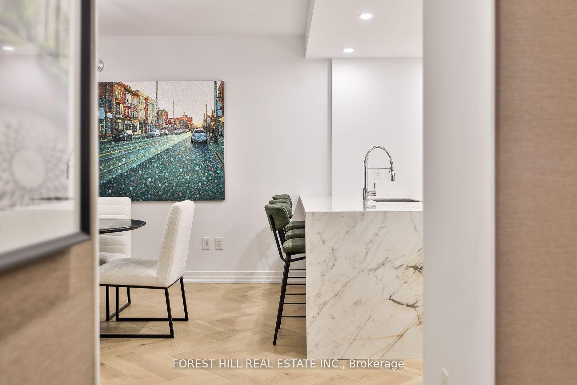 1 Benvenuto Place Unit 129, Annex / Yorkville / Summerhill, ON M4V 2L1 - Photo 1