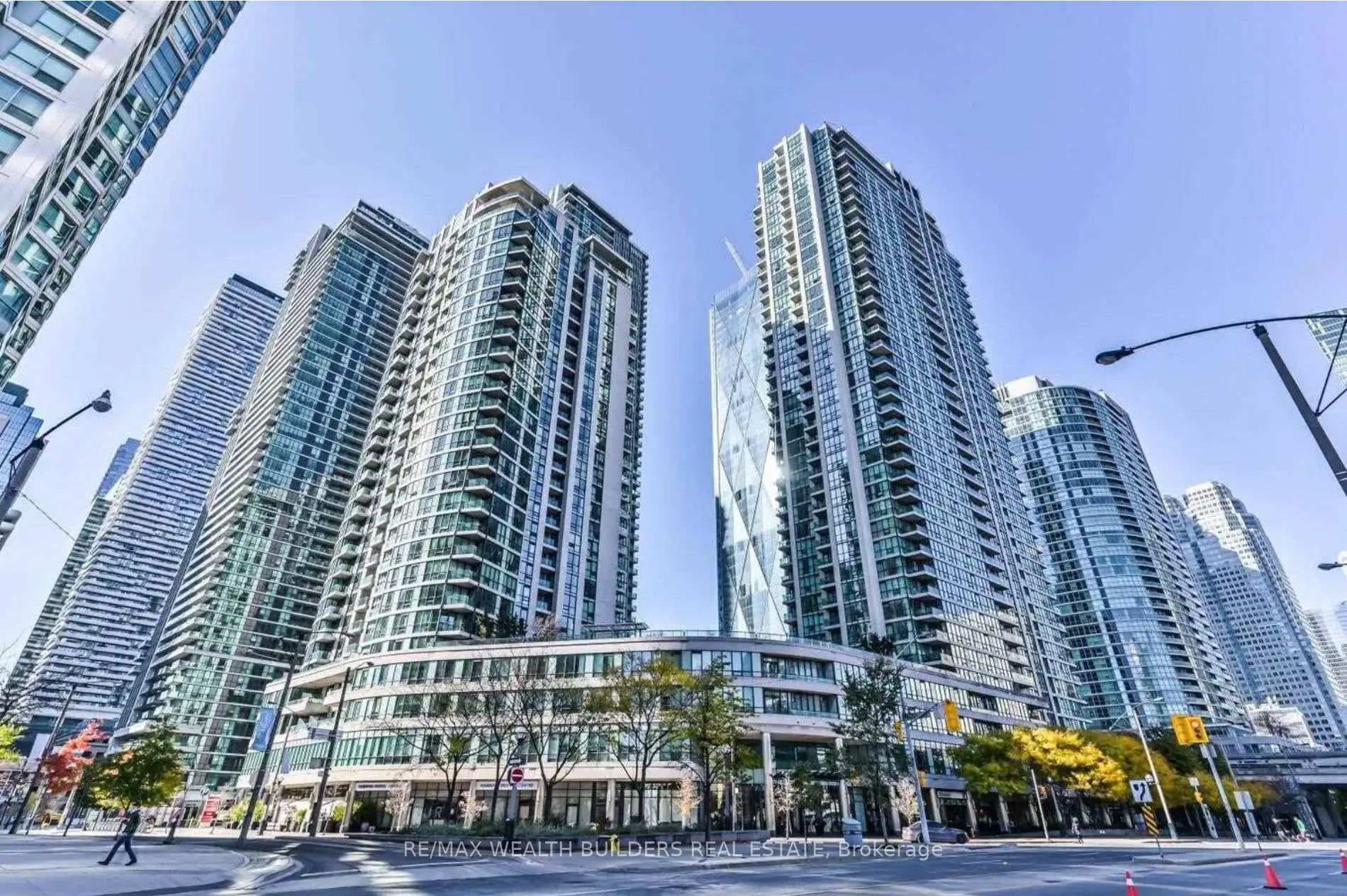 12 Yonge Street Unit 1105, Toronto C01