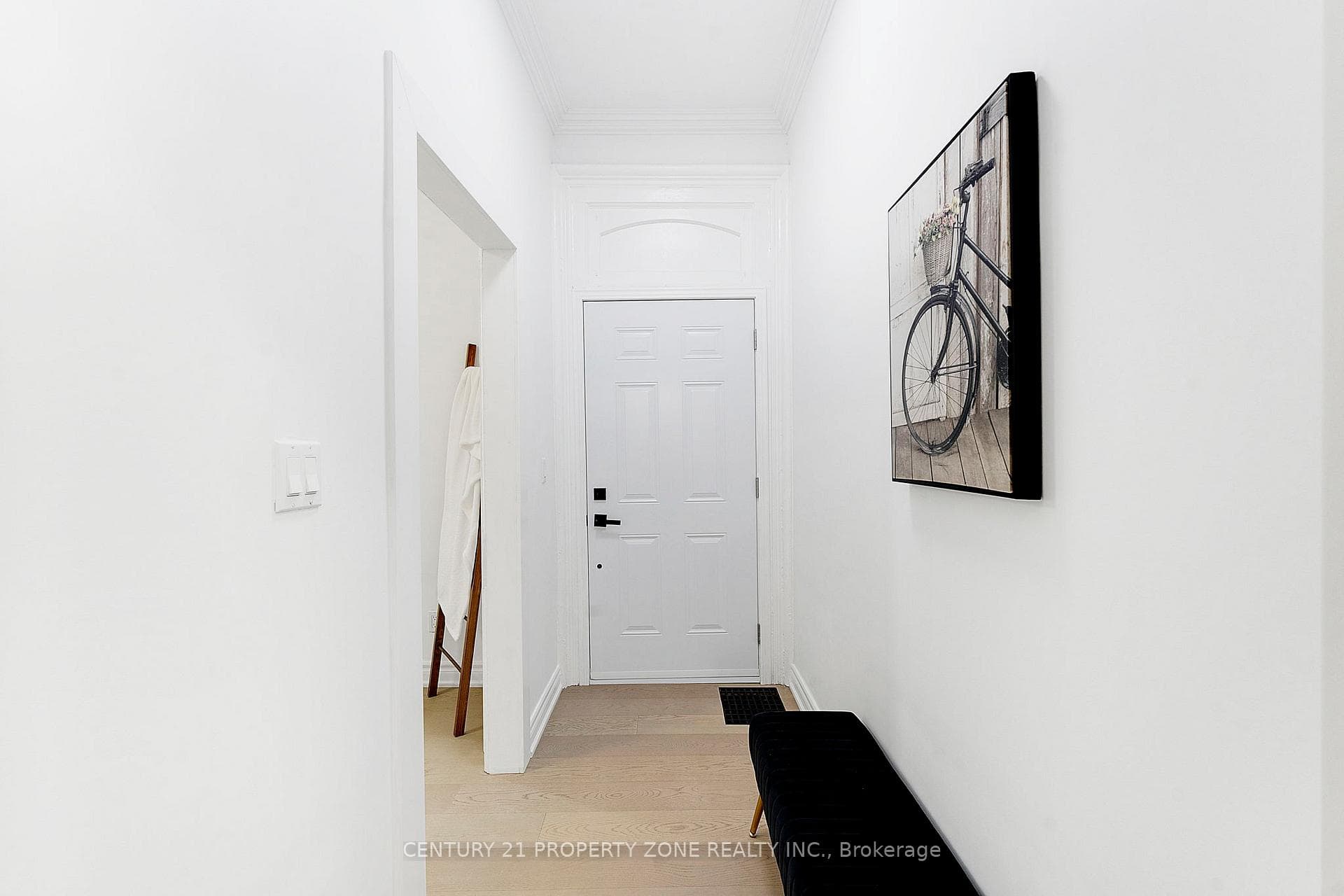 72 Nelson Street, Brampton, ON L6V 1E2 - Photo 1