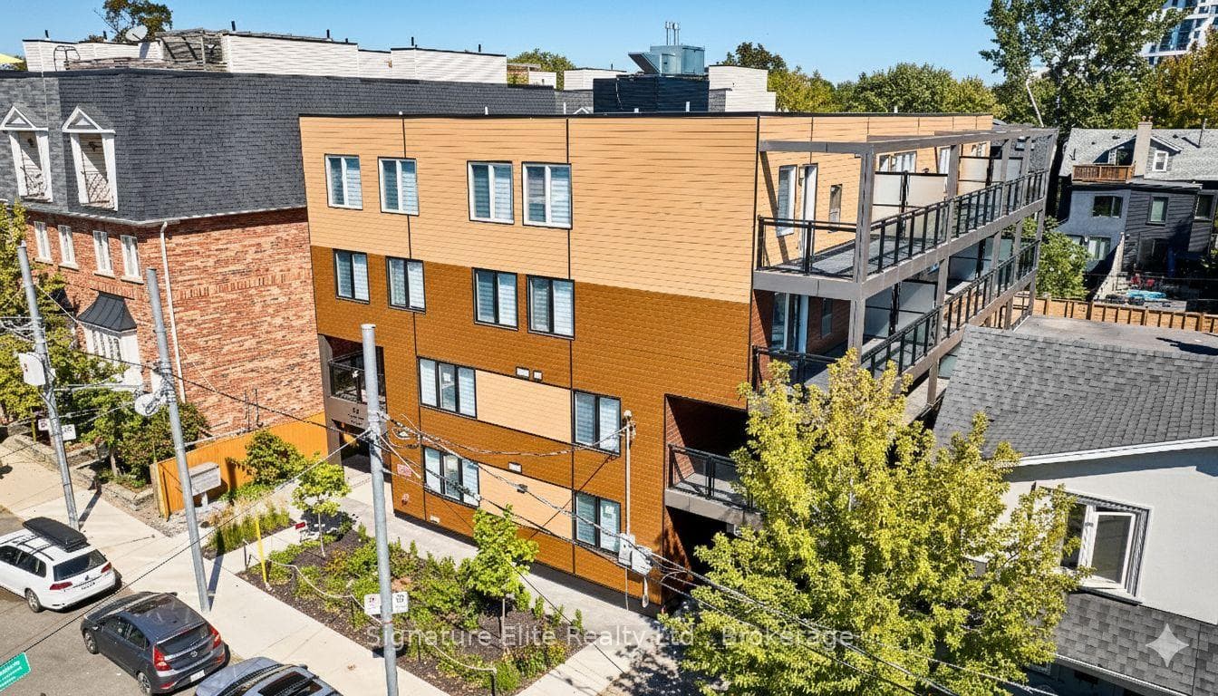 45 Connaught Avenue Unit 404, Riverdale / Leslieville, ON M4L 2V8 - Photo 1