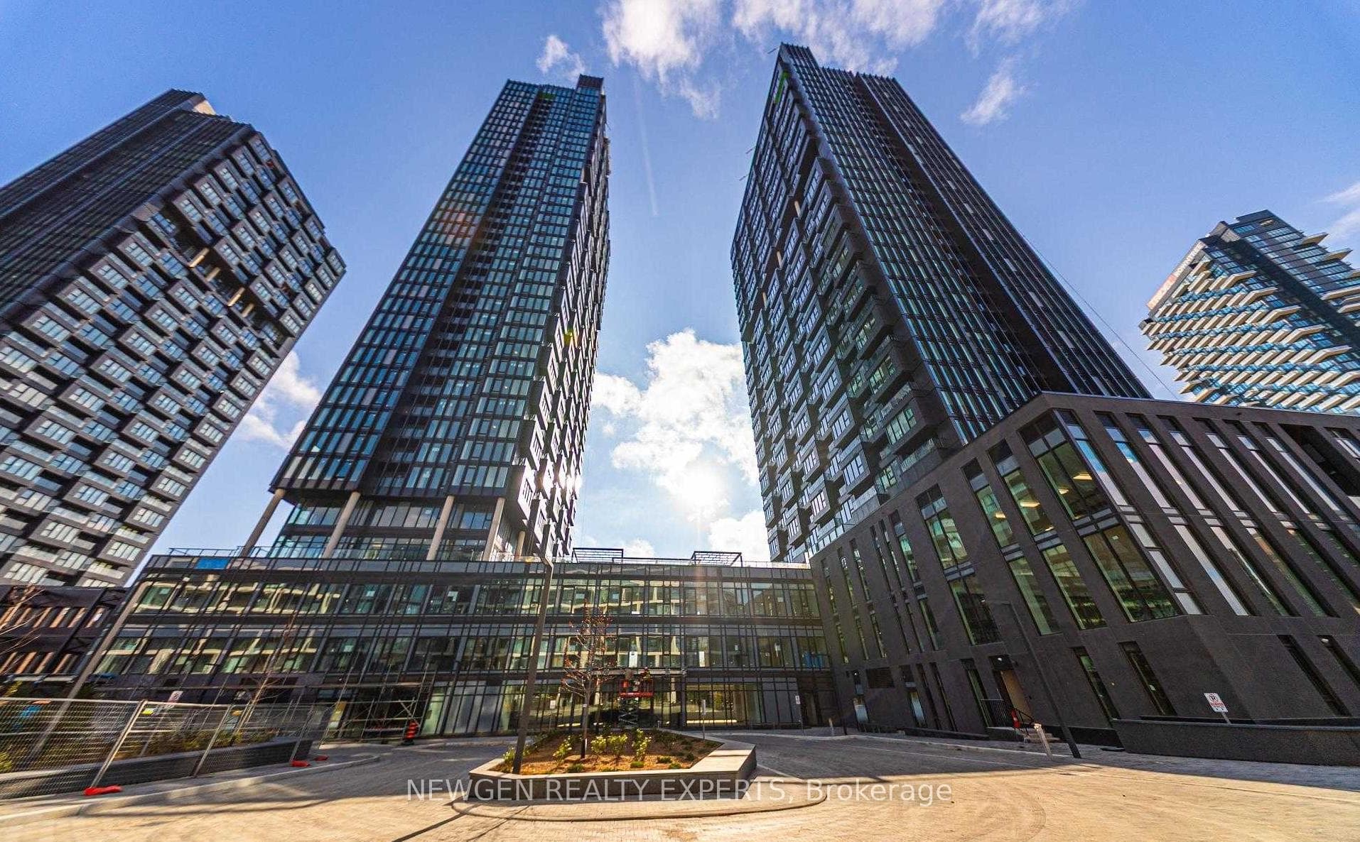 1 Quarrington Lane Unit 1203, Don Mills / Parkwoods / Victoria Village, ON M3C 0S4 - Photo 1