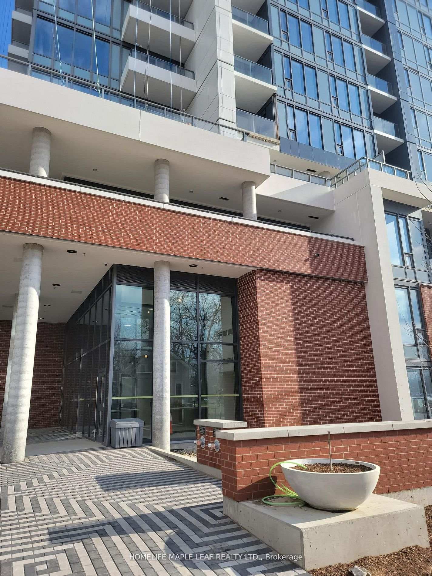 15 Wellington Street Unit 712, Kitchener