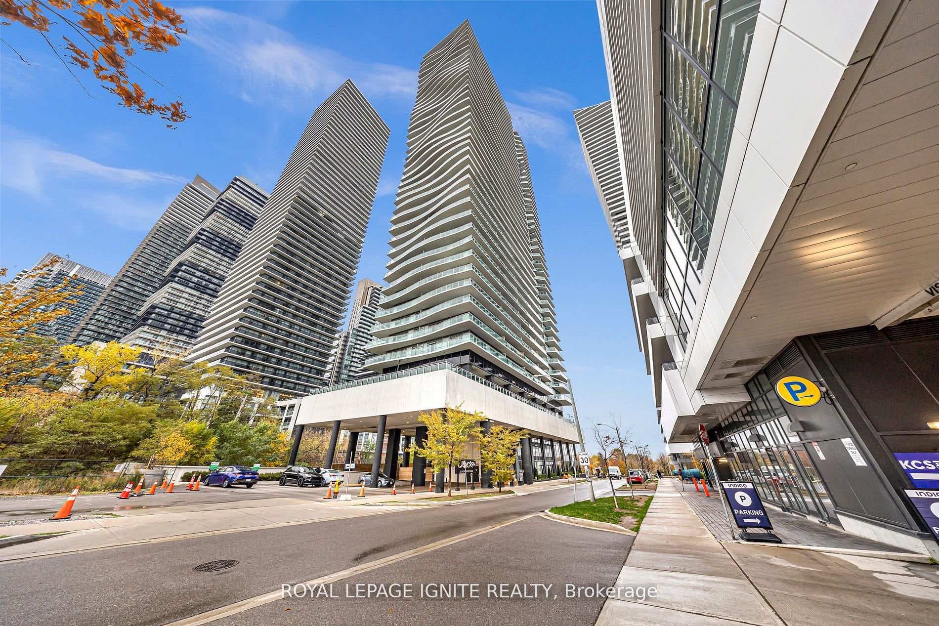 33 Shore Breeze Drive Unit 607, Liberty Village / Parkdale / South Parkdale, ON M8V 0G1 - Photo 1