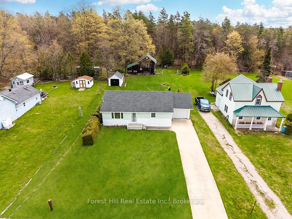 580304 60 Side Road, Chatsworth