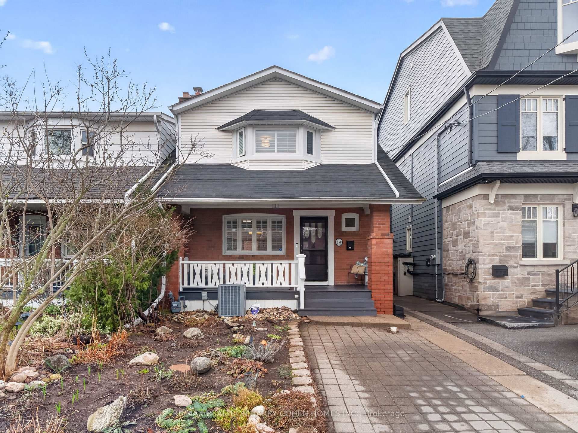 253 Briar Hill Avenue, Forest Hill / Deer Park, ON M4R 1J3 - Photo 1