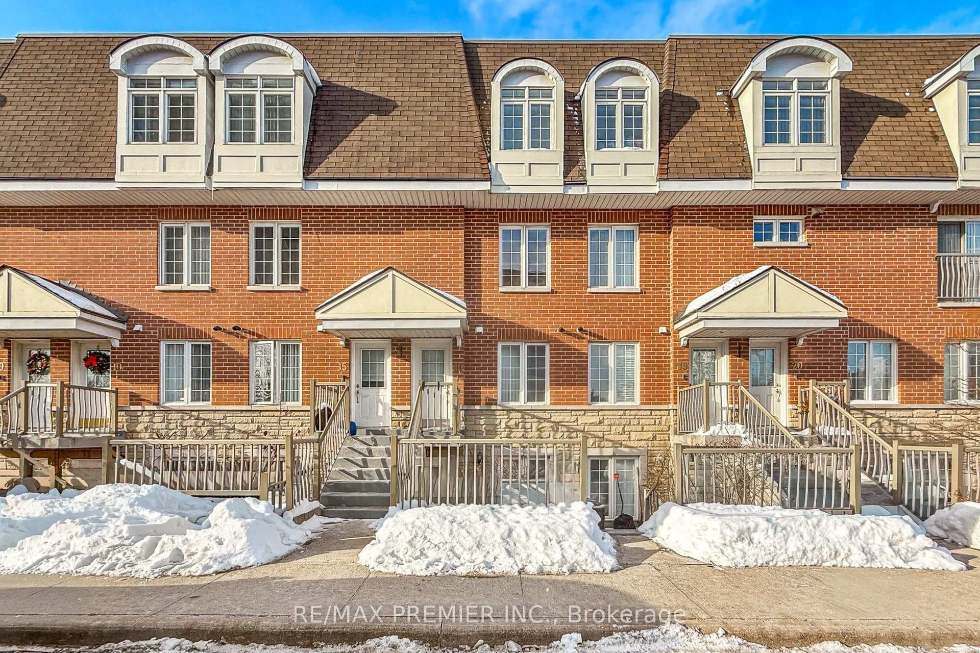 55 Cedarcroft Boulevard Unit 17, Thornhill / Willowdale, ON M2R 3Y1 - Photo 1