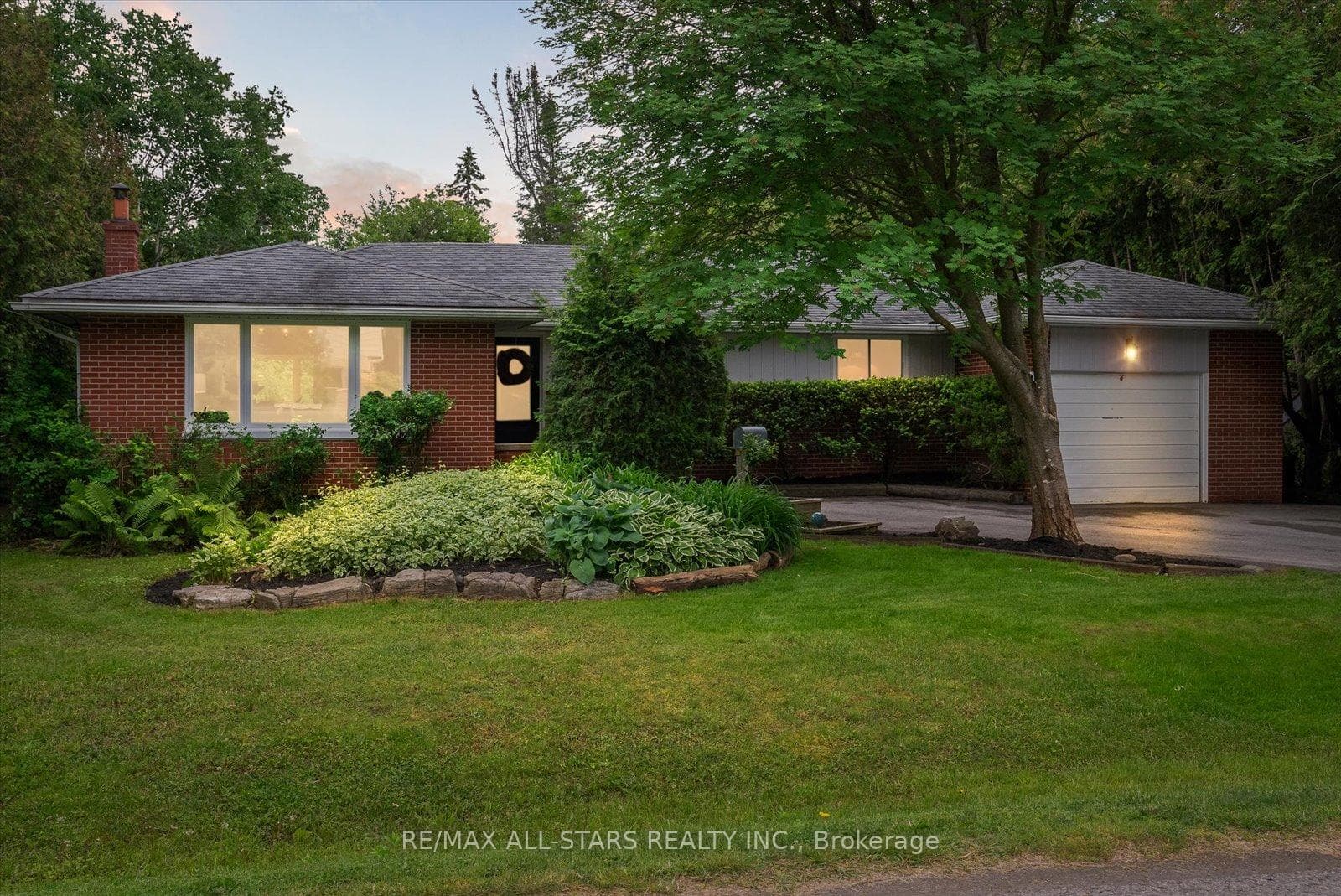 265 Nida Drive, Georgina