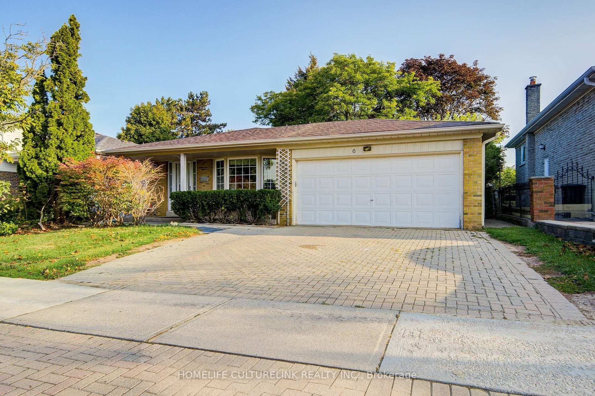 6 Norhead Avenue, Toronto E07