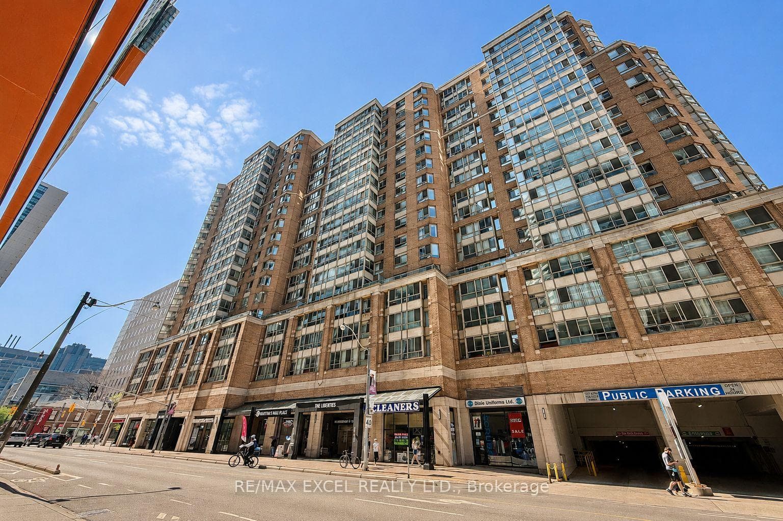 44 Gerrard Street Unit 1208, Toronto C01